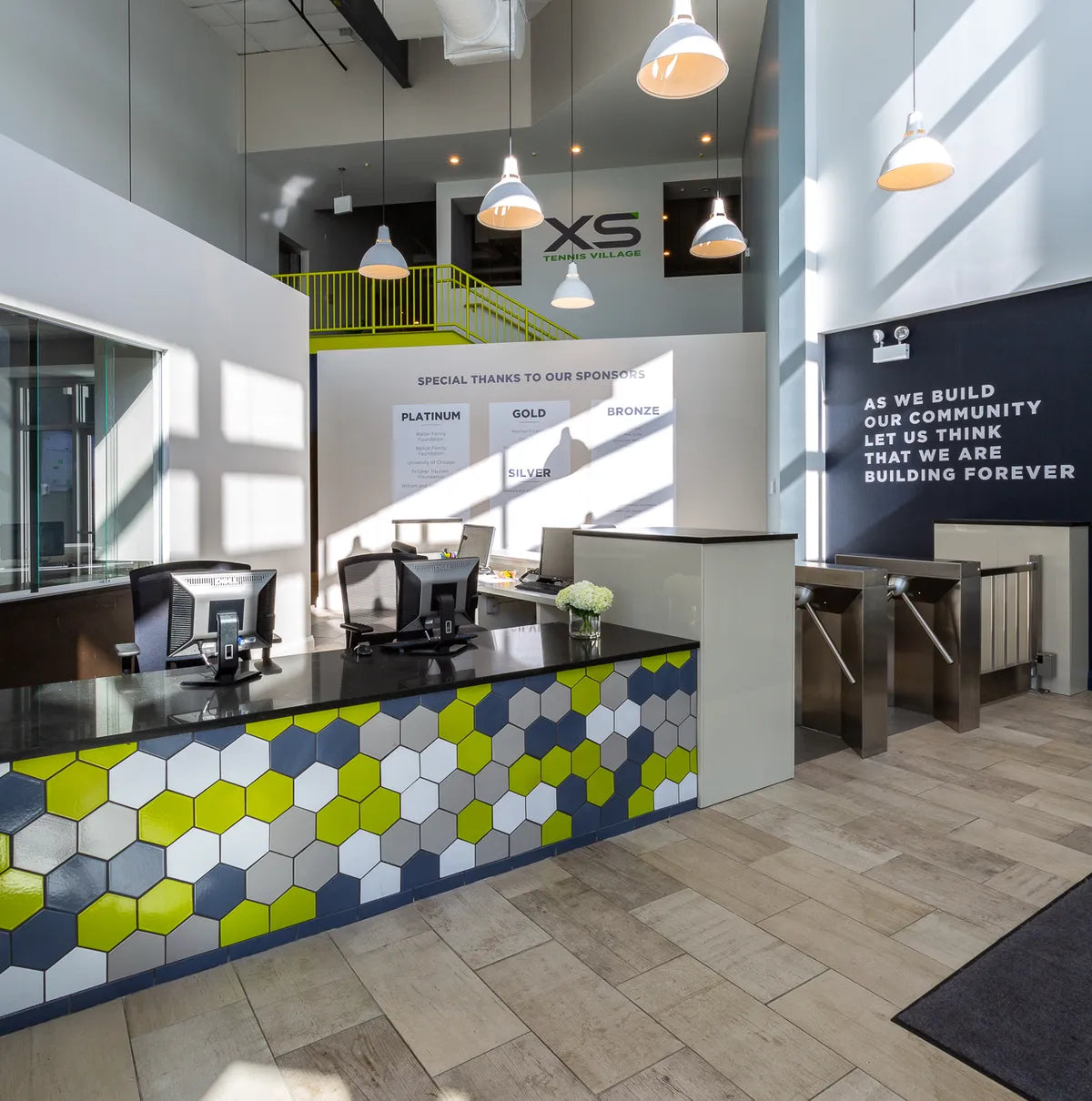 2017 Q4 Img Rights Hi Res Commercial Xs Tennis Bar Backsplash Front Ceramic 6 Hex Daisy Shetland Wool Chartreuse Slate Blue 2X8 Slate Fc206128 Jill Buckner Photo Web 2