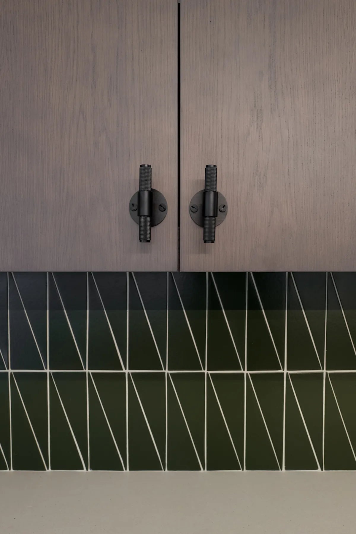 2018 Hi Res Rights Hacin Design Ramsey Bakhoum Photo Commercial 75 Federal Street Boston Kitchen Backsplash Hunter Green Scalene Triangle Fc246024