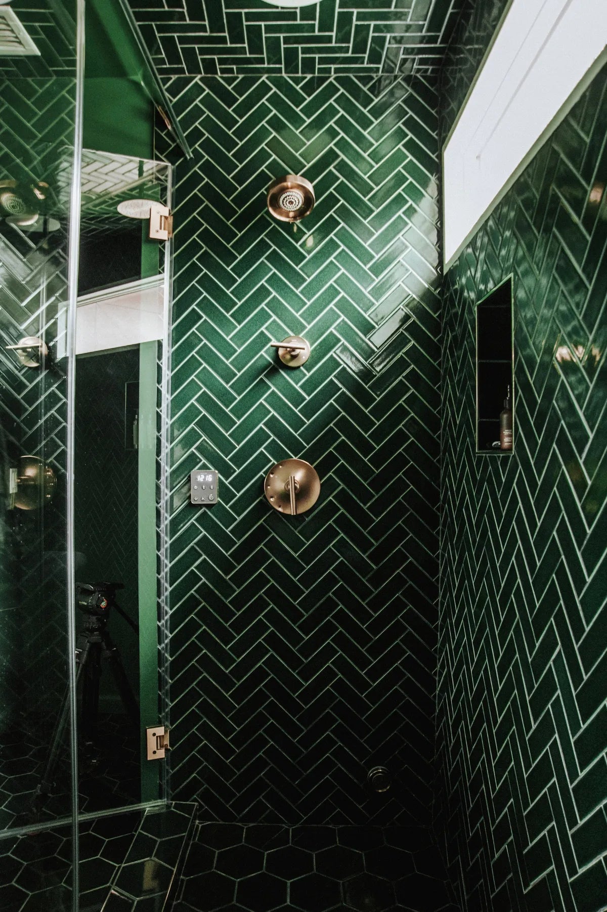 2018 Img Residential Hi Res Rights Claire Thomas Sweet Laurel Cottage Fc241935 Bathroom Floor Shower Surround Ceiling Evergreen 622 Hexagon 2X6 Herringbone 4