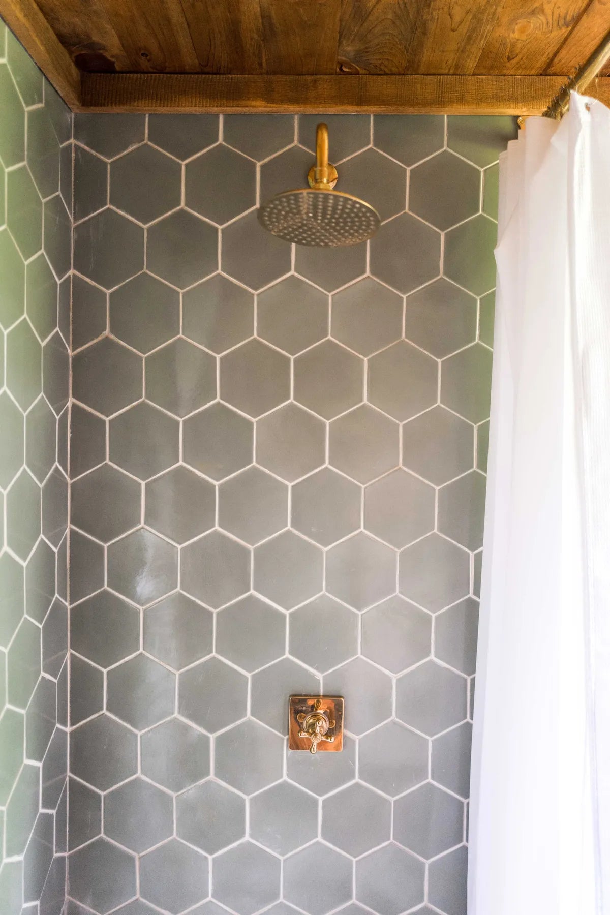2020 Img Hi Res Full Rights Residential Influencer The Hunter Houses Barnhouse Danielle Ely Franko Bathroom Shower Floor Tile Hexagon 6 Mosaic 2 Rosemary Curb 7 Fc340382