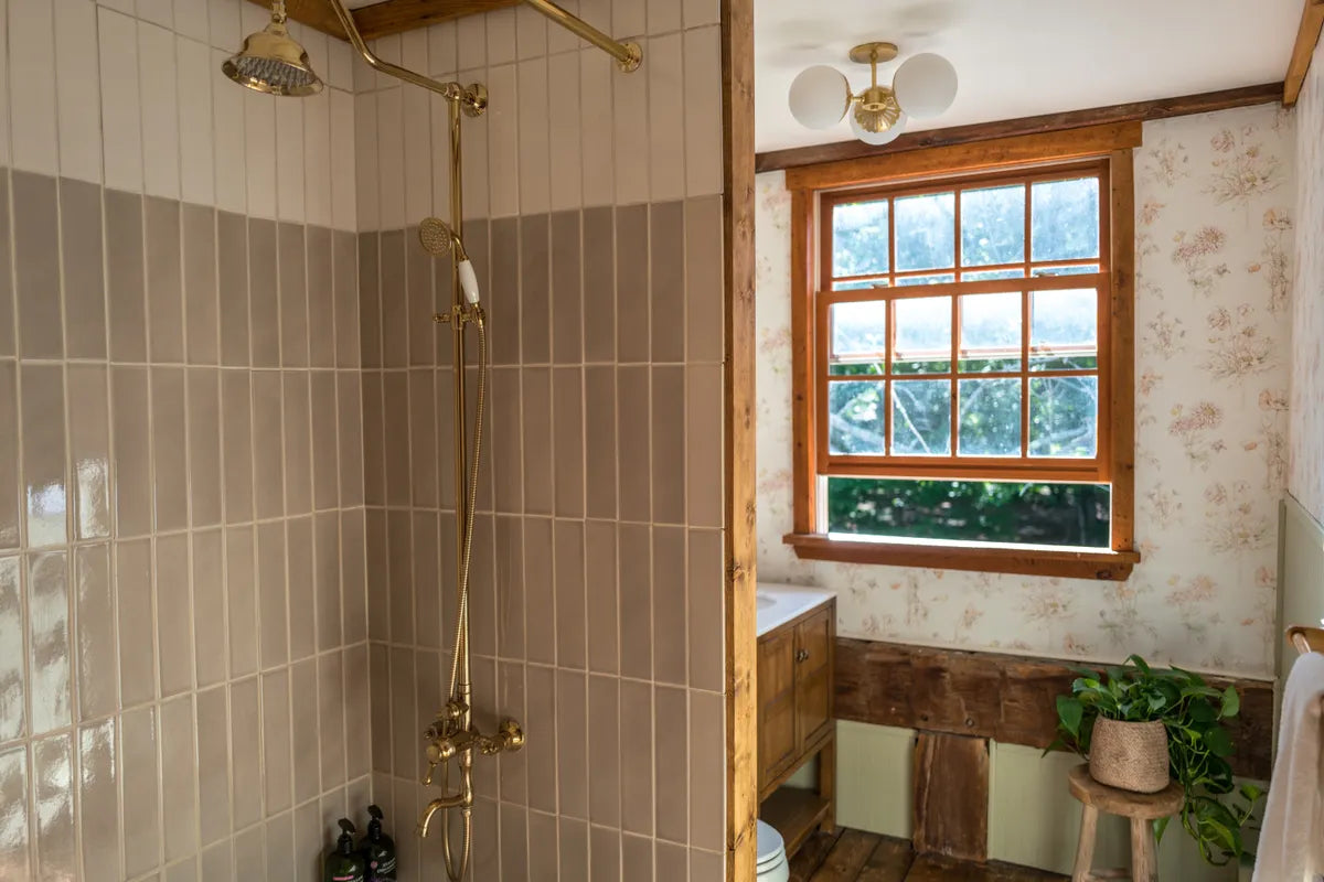 2020 Img Hi Res Full Rights Residential Influencer The Hunter Houses Barnhouse Danielle Ely Franko Bathroom Shower Wall Tile 3X12 Sand Dune Tusk Vertical Straight Set 4 Fc340379