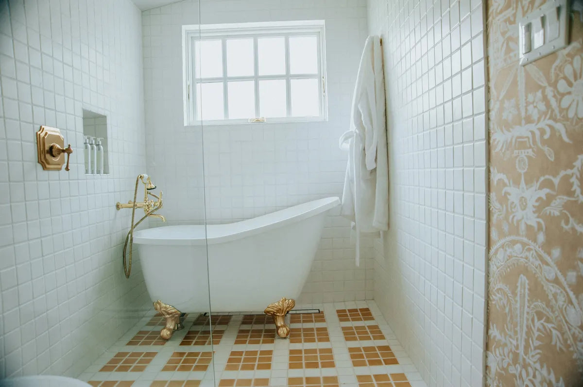 2020 Img Hi Res Rights Residential Influencer Claire Thomas Bathroom Tile Floor Wall Shower 3X3 Checkered Straight Set Sugar Calcite Saffron Haystack Bullnose Trim Fc335987