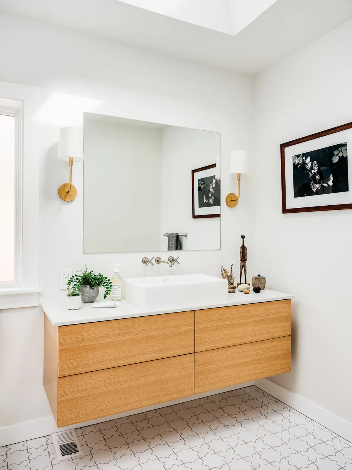 2020 Img Residential Rights Mokume Design Studio Photo Christopher Stark Bathroom Floor Tile Mini Star Cross Daisy Fc199694