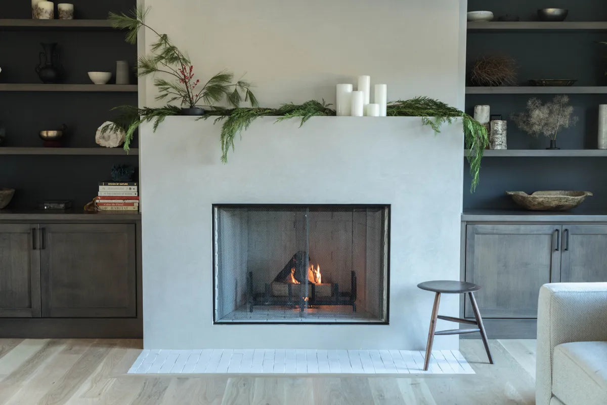 2020 Img Rights Hi Res Shellie Pomeroy Silk And Willow Design Photo Residential Brick Fireplace Hearth Floor Offset Tight Grout Space Variation Detail Holiday Olympic Fc376351 4