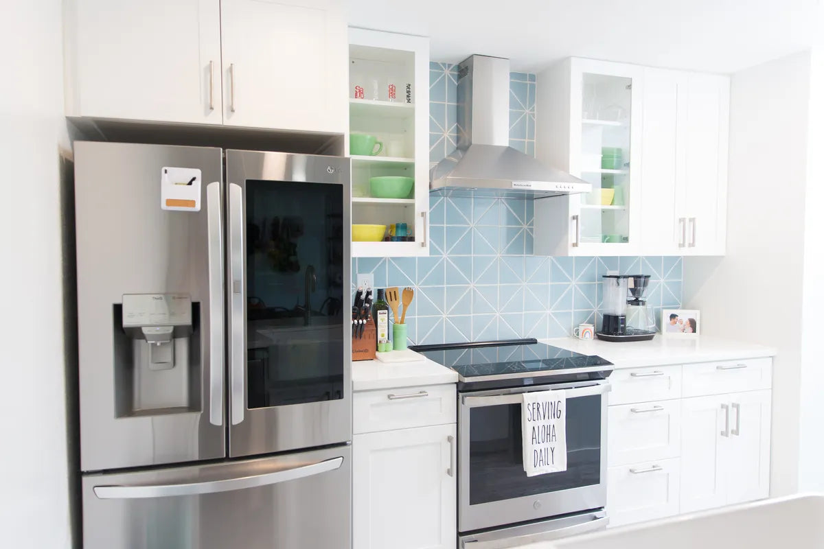 2021 IMG HI Res residential web use design chris cassidy photo amanda cassidy kitchen backsplash 6 triangle crater lake FC478797 1
