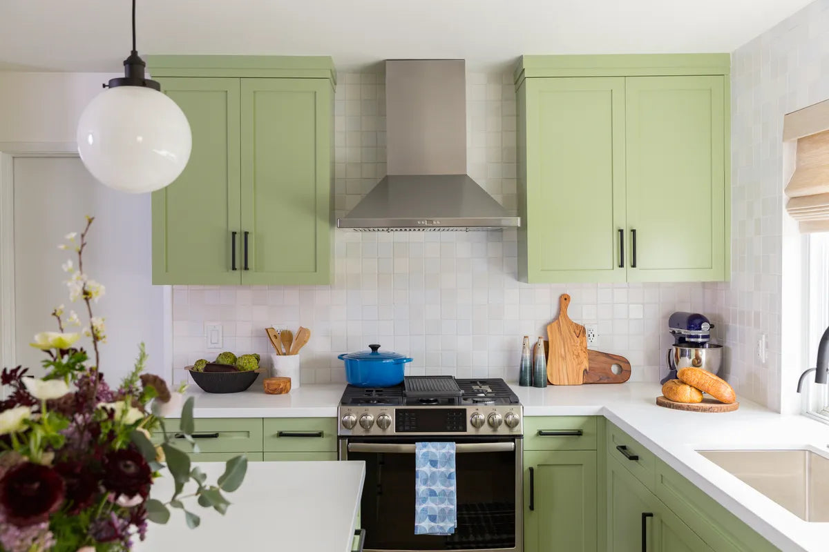 2021 IMG hi res residential influencer Property brother HGTV Forever home design Joy street design photo sen creative kitchen backsplash 3x3 in White wash calcite frost blended FC221156 7