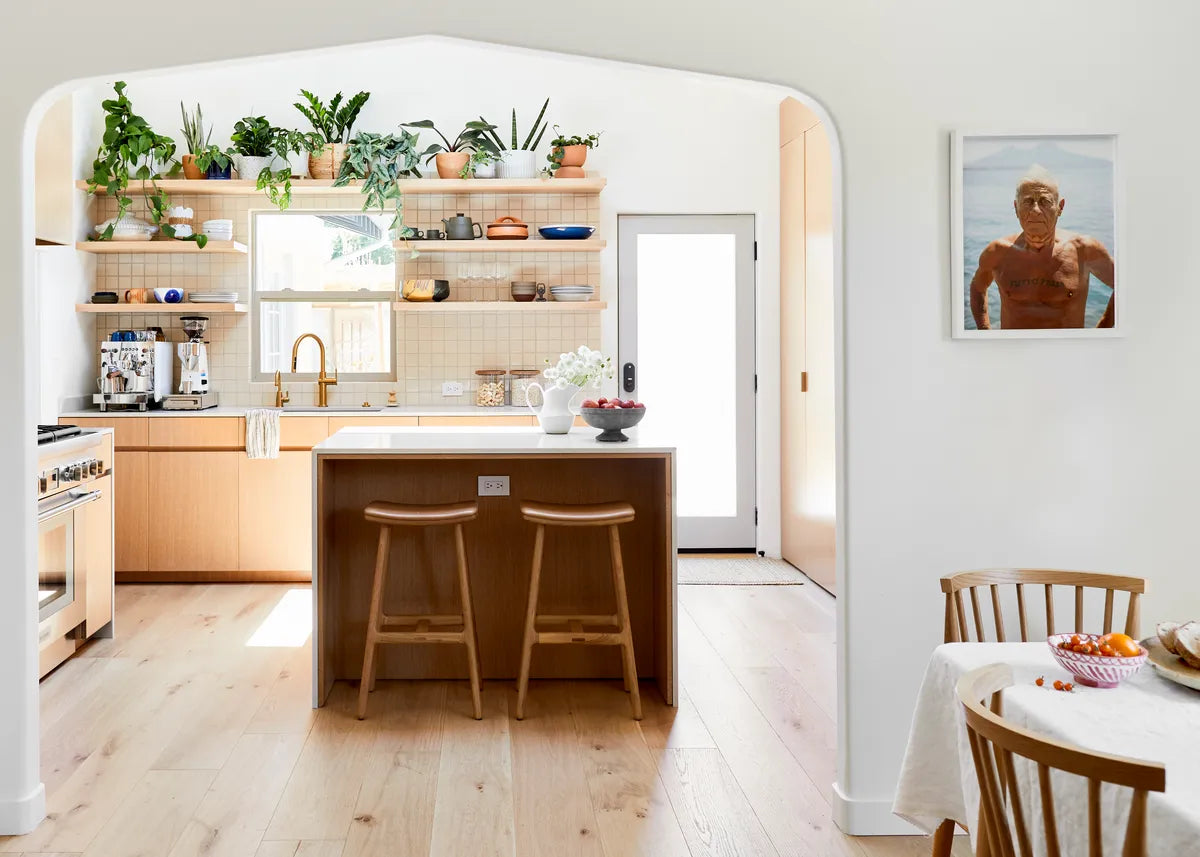 2021 img hi res rights no print ads residential influencer design barrett prendergast valley brink road kitchen backsplash tile mosaics 3x3 straight set milky way trim glazed edge corner bullnose FC388401 1