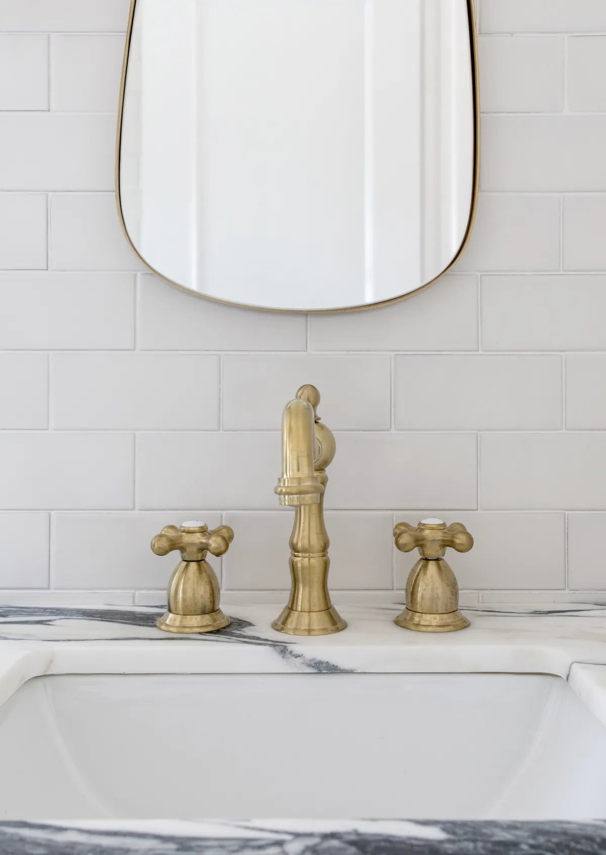 2021 img hi res rights residential influencer sarah sherman samuel raquel langworthy photography bathroom wall shower floor quick ship 3x6 tusk offset salton sea parquet 4 FC422836