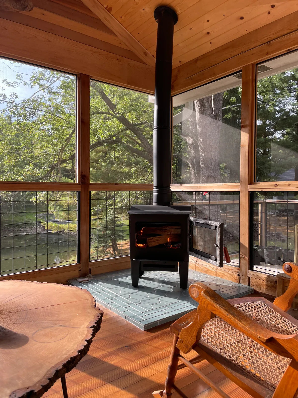 2022 img mobile rights residential design AC Malloure photo fireplace hearth floor 622 hexagon 2x8 flagstone offset FC561533 3