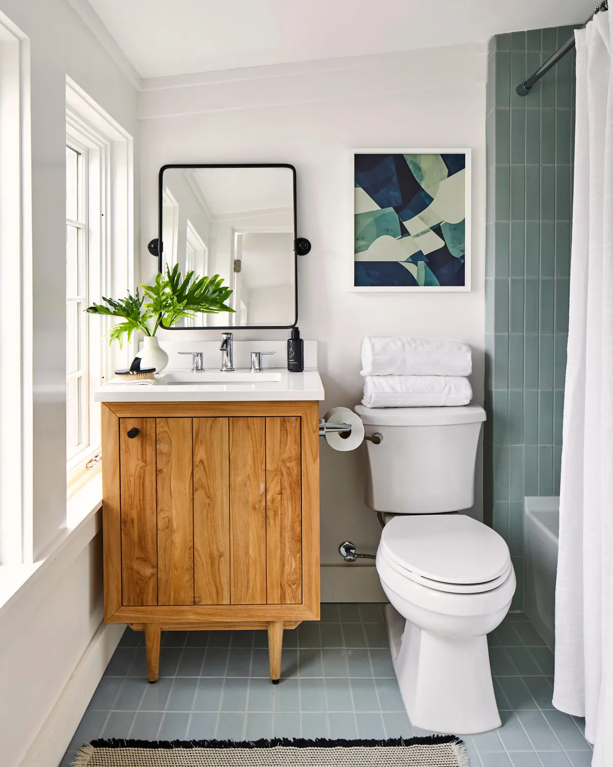 2022 img hi res influencer residential design Joy street design photo Laurey glenn bathroom shower 2x8 salton sea floor 3x6 salton sea FC529974 1