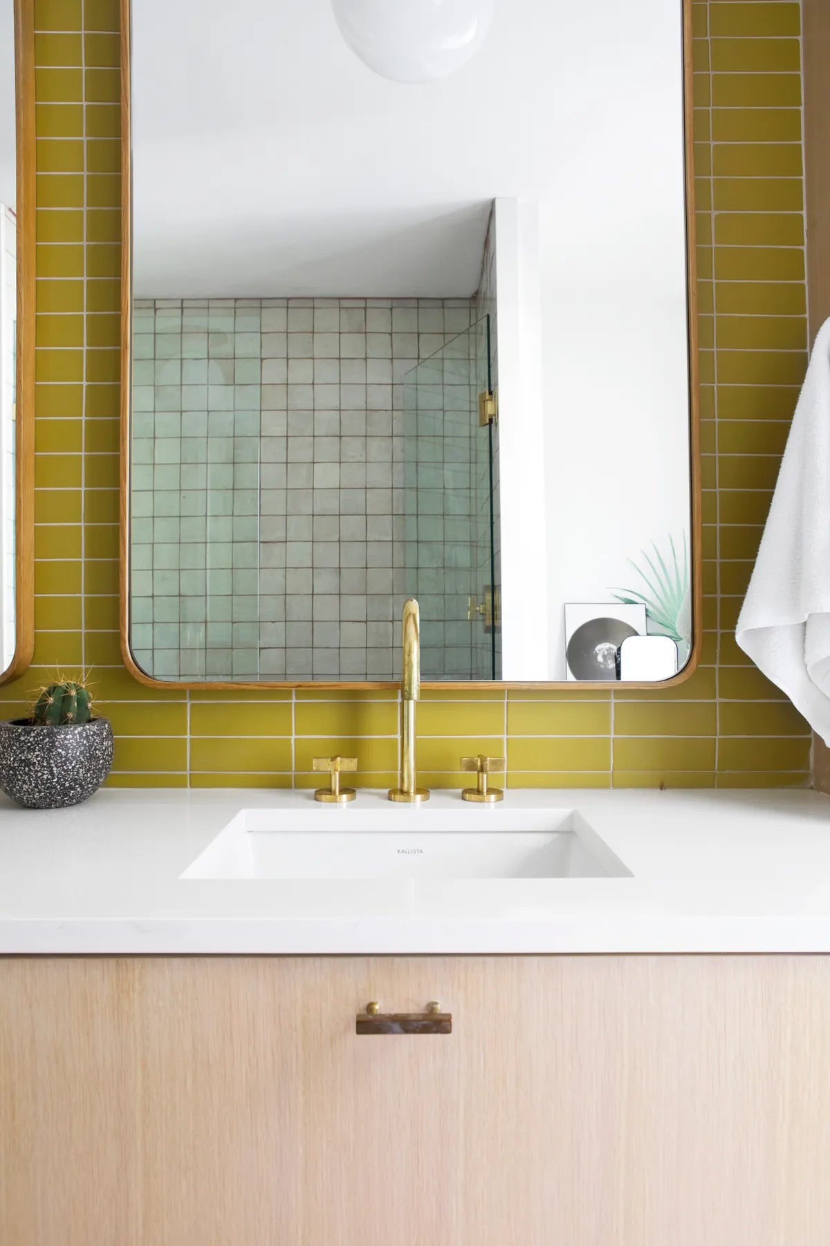 2022 img hi res residential web social usage design mclean design photo Matti Gresham bathroom backsplash straight set 2x6 mustard seed fc330713 1
