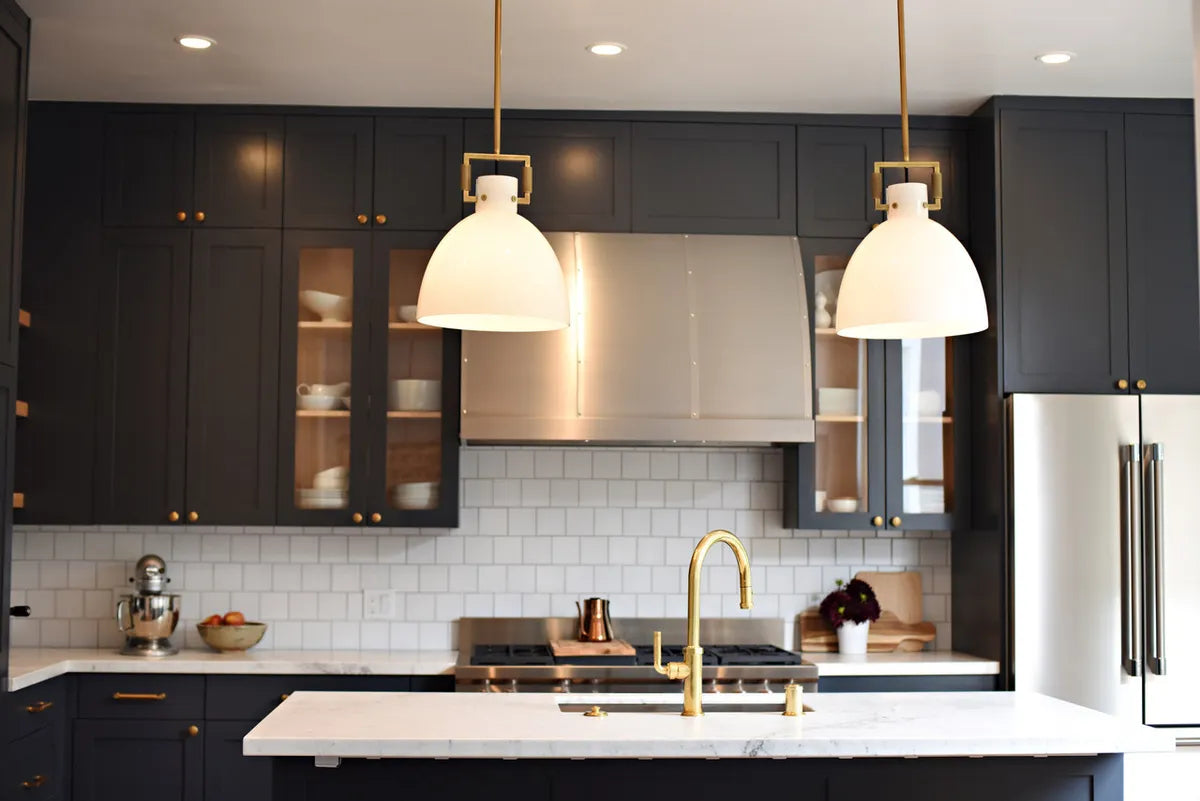 2023 web social usage design Modern vic photo Jennifer Paschal Forrester kitchen backsplash offset 4x4 Daisy FC471443 2