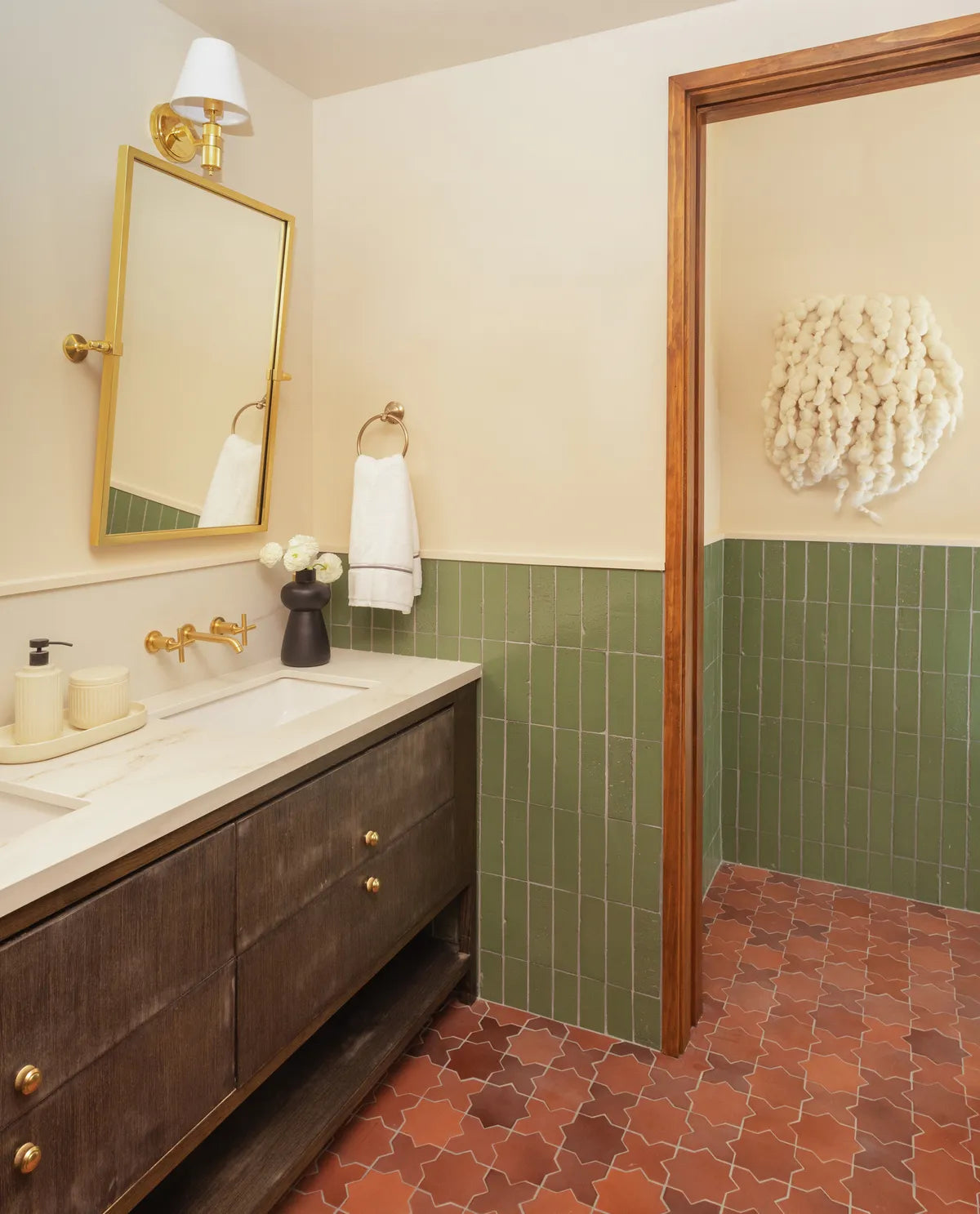 Modern green brick wall tile brown star cross floor bathroom tile 1