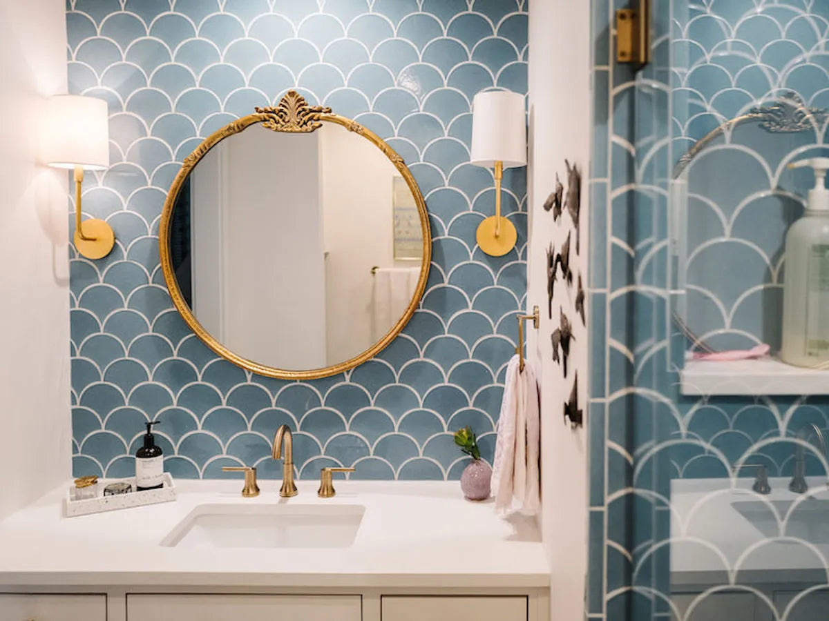 Gallery 2019 Q2 Image Residential Influencer Jessica Honegger Katie Jameson Photography Full Rights Bathroom Wall Tile Ogee Drop Mayan Blue Shower 1X6 Flatliner Trim Detail With Vanity Fc 243688