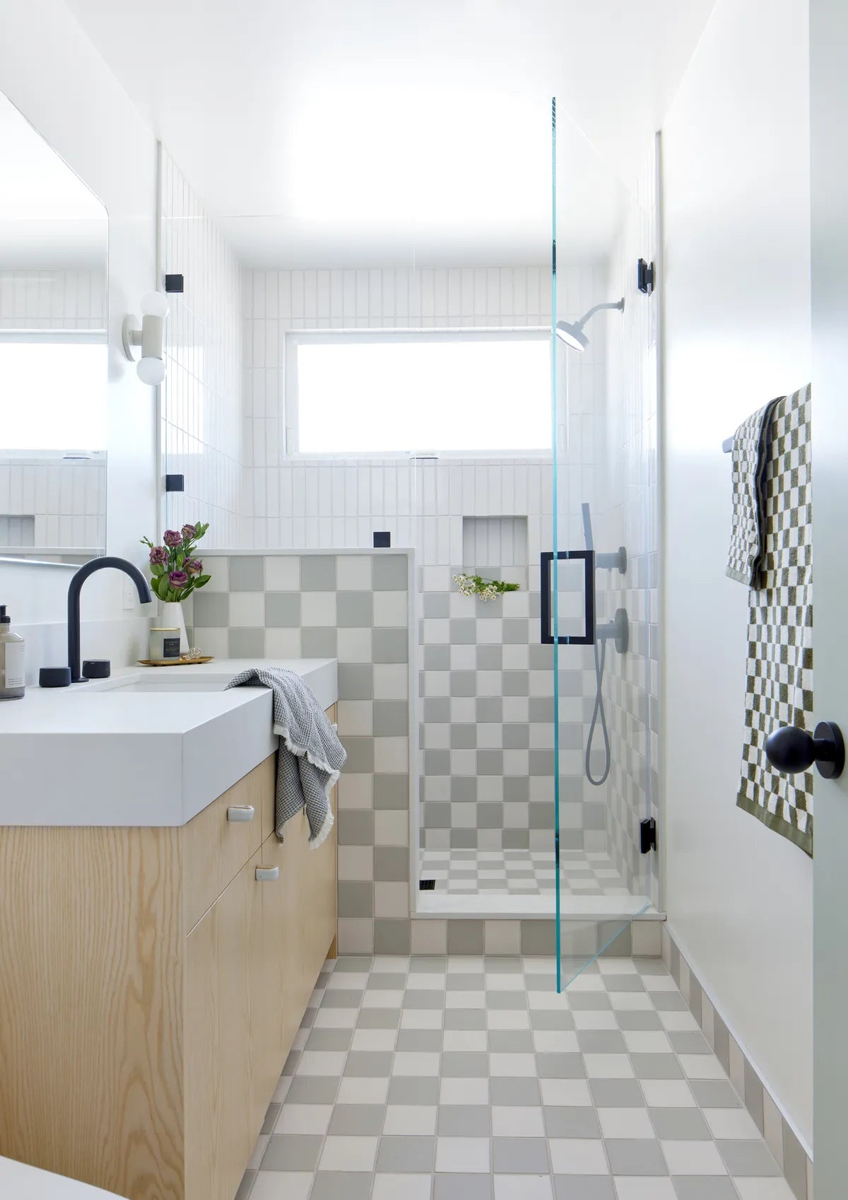 Scandinavian grey white checkerboard bathroom tile 2