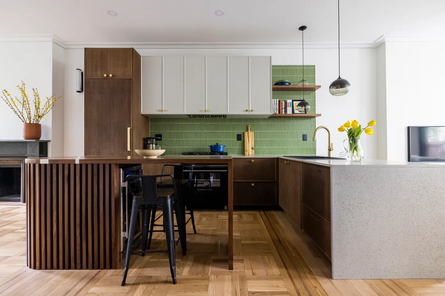 2021 img full rights residential influencer brownstone boys photo carbon stories Breakandreno kitchen backsplash mosaic tile 1x6 vertical straight set spruce gloss full FC384237