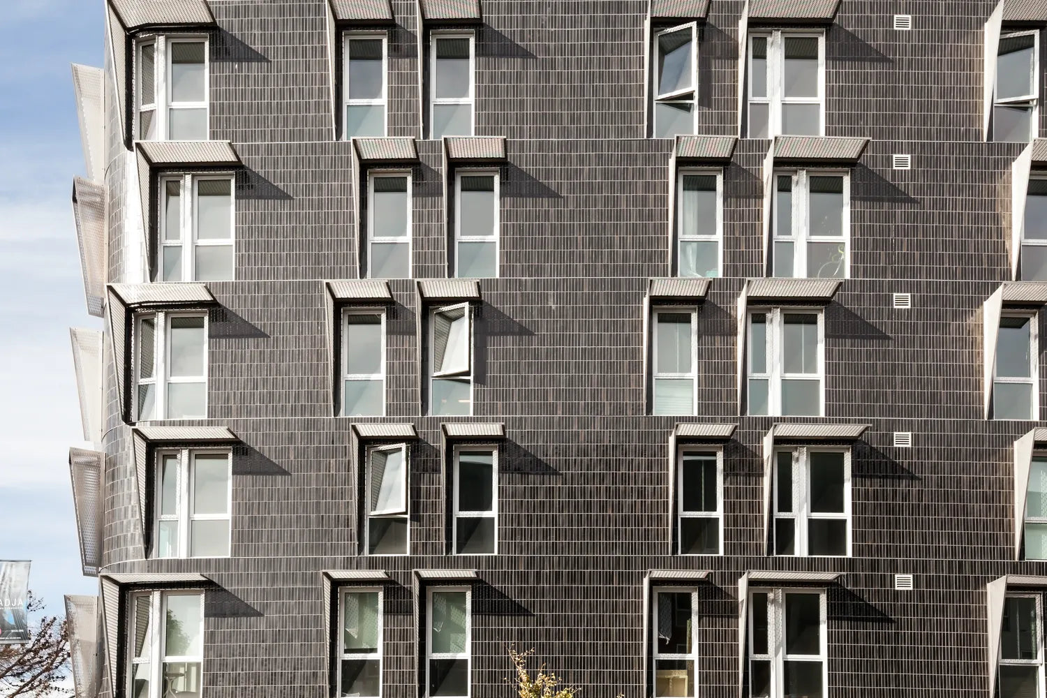 Glazed Thin Brick Onyx Inkwell 388 Fulton Photographer Patricia Chang 2