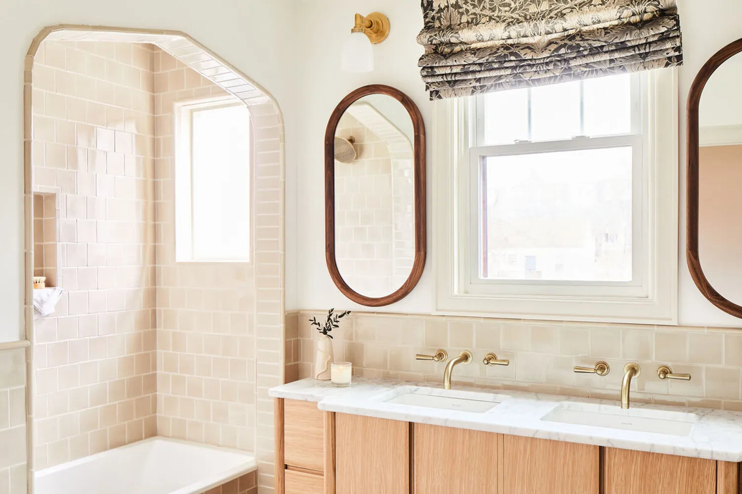 How to Warm Up Your Bathroom with Beige Bathroom Tiles
