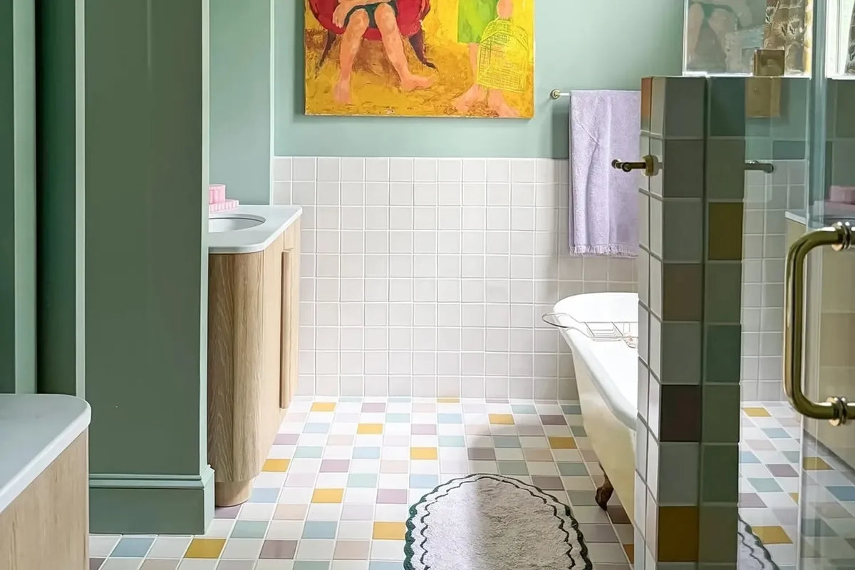 Top 10 Bold Bathrooms