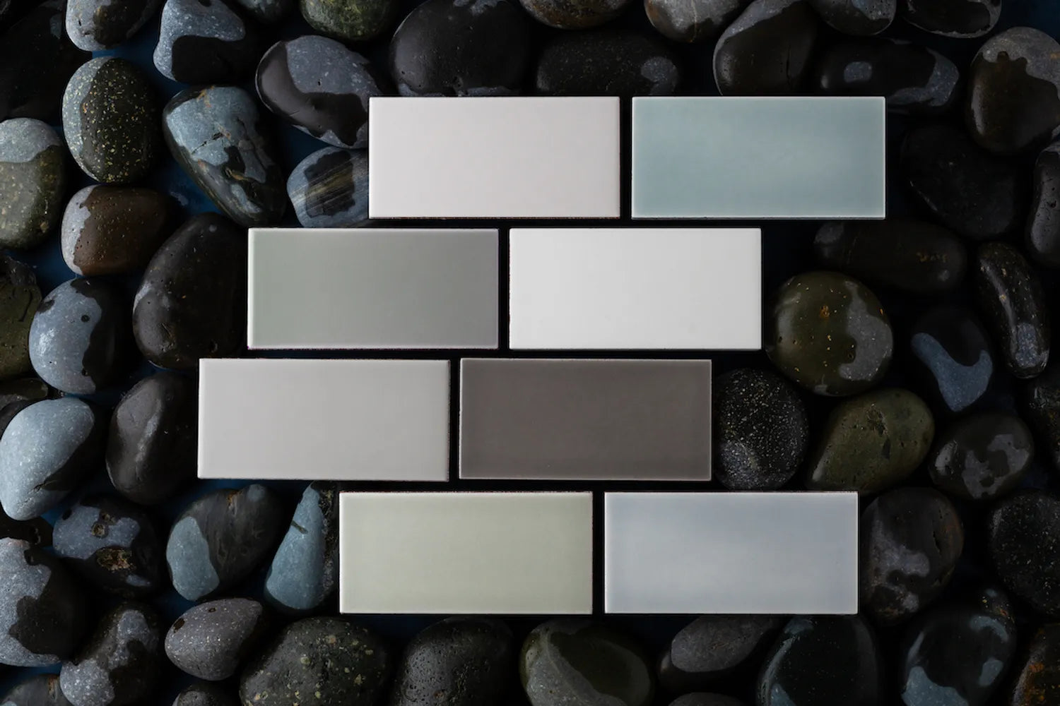 Small 2022 Essentials Timberline Cloud Cover Alberta Blue Hood River Puget Sound Salt Creek Pearl Manzanita Pebbles Horizontal