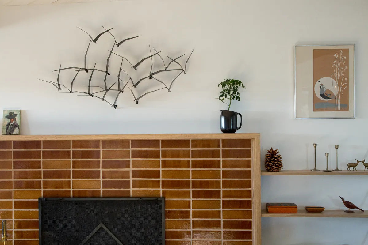 2018 Q2 Image Residential Airbnb The Birds Nest Photographer Lauren Moore Design Monaca Brown Fireplace Brick Straight Set Columbia Plateau Detail 3
