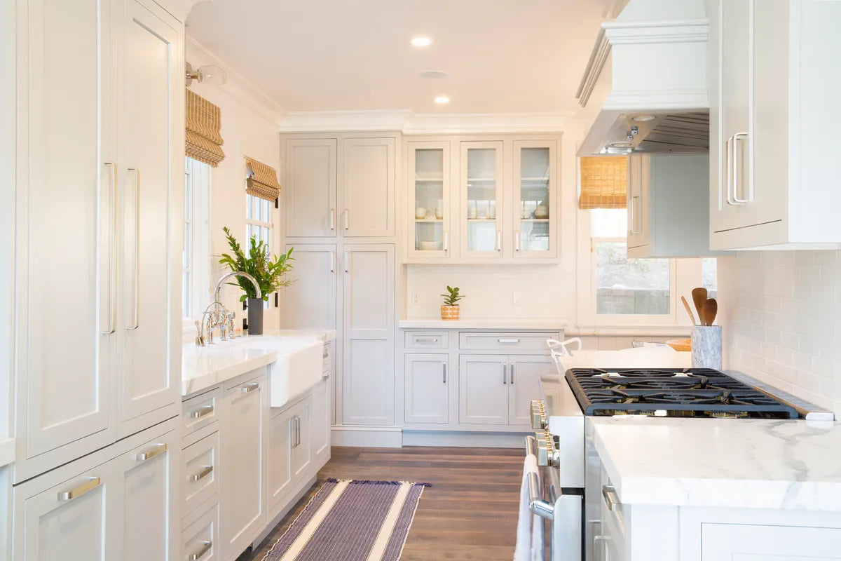 2017 Q4 Image Residential Anja Michals Photog Vivian Johnson Kitchen Backsplash Tile Field Calcite 2X6