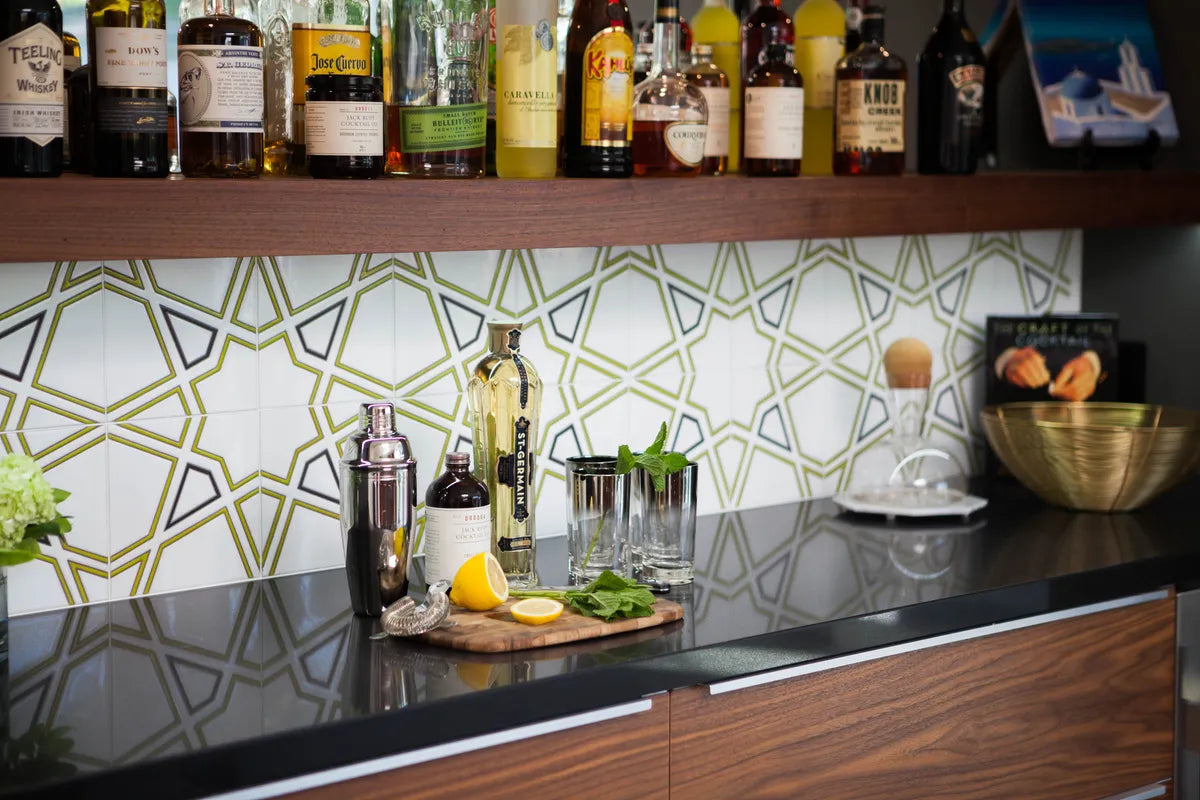 2017 Q3 Image Residential Destination Eichler Kitchen Bar Backsplash Handpainted Padma Custom Colorway 3