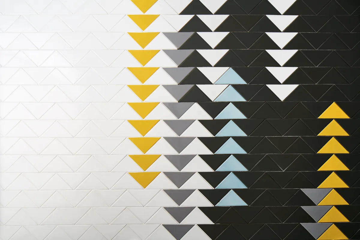 2018 Q2 Image Commercial Ola Austin Office Bathroom Wall Triangle 4 Blend White Wash Magnetite Daffodil Crater Lake Rainy Day Detail