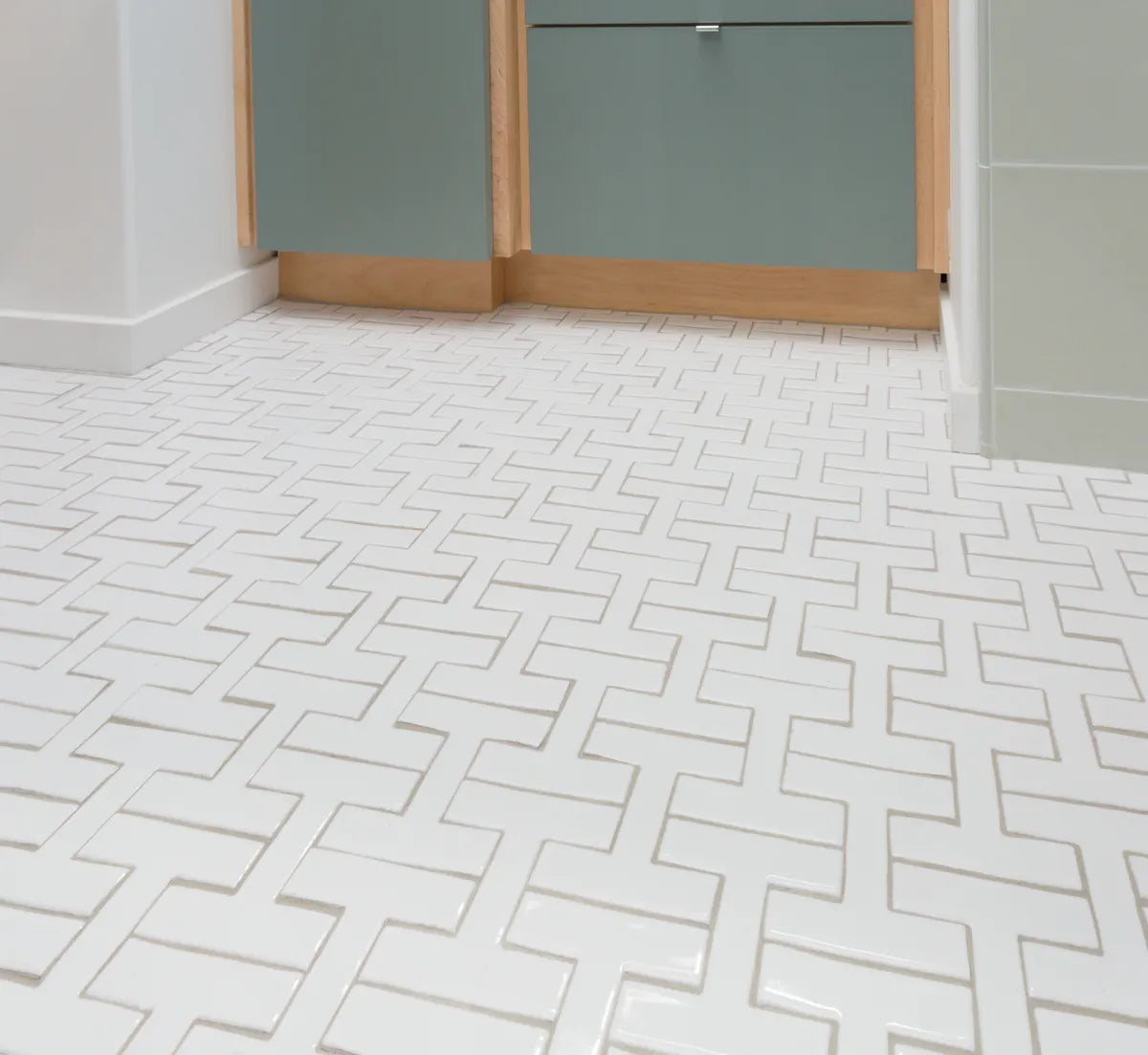 Bathroom Chaine Homme Tile White Wash