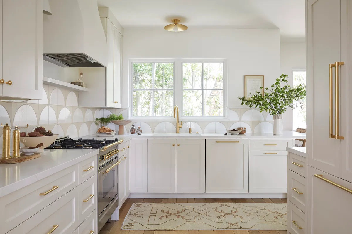 New traditional kitchen backsplash handpainted white square tile 1