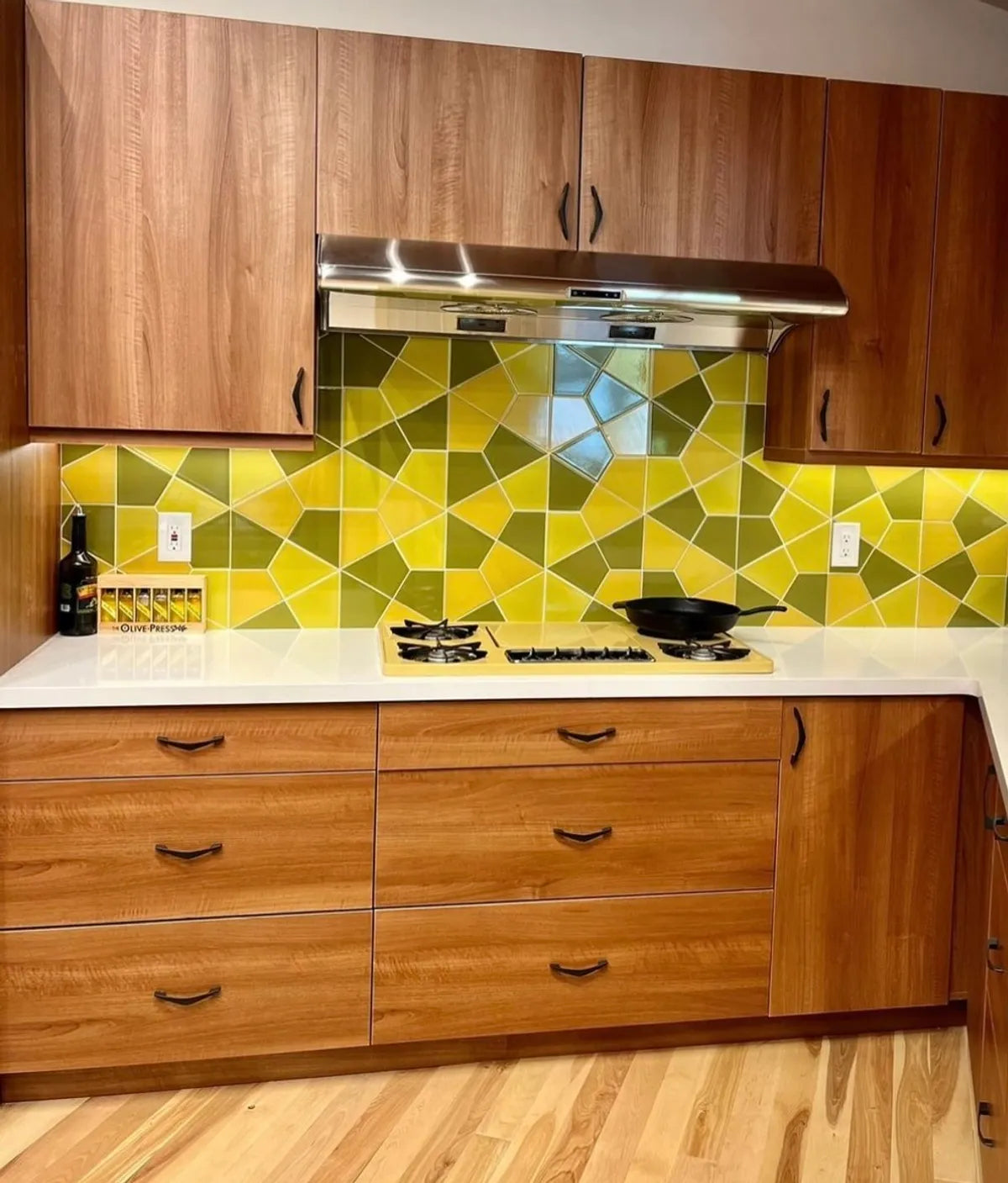 Mid century modern kitchen hexite green yellow backsplash 3
