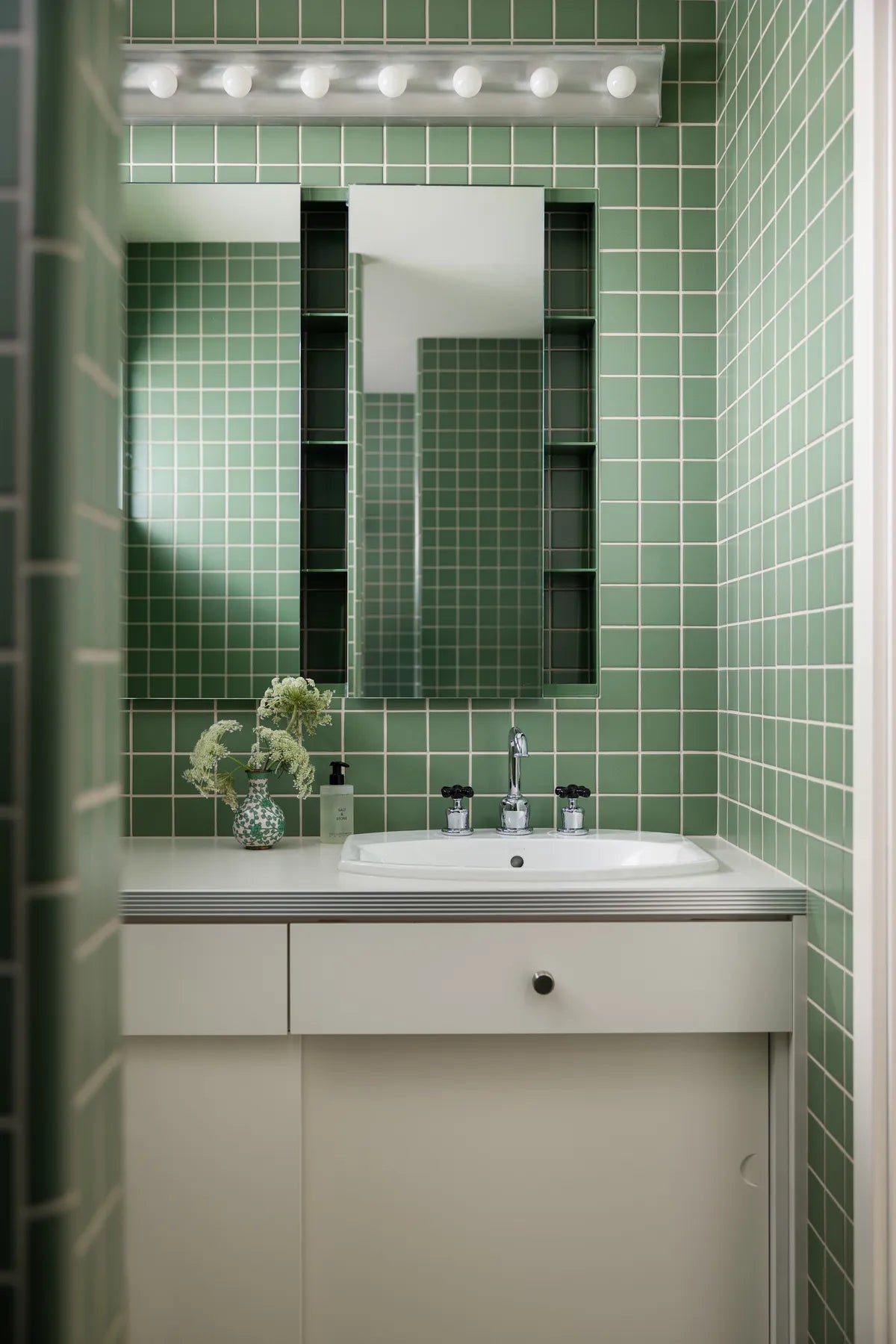 Mid mod green square shower bathroom tile 2