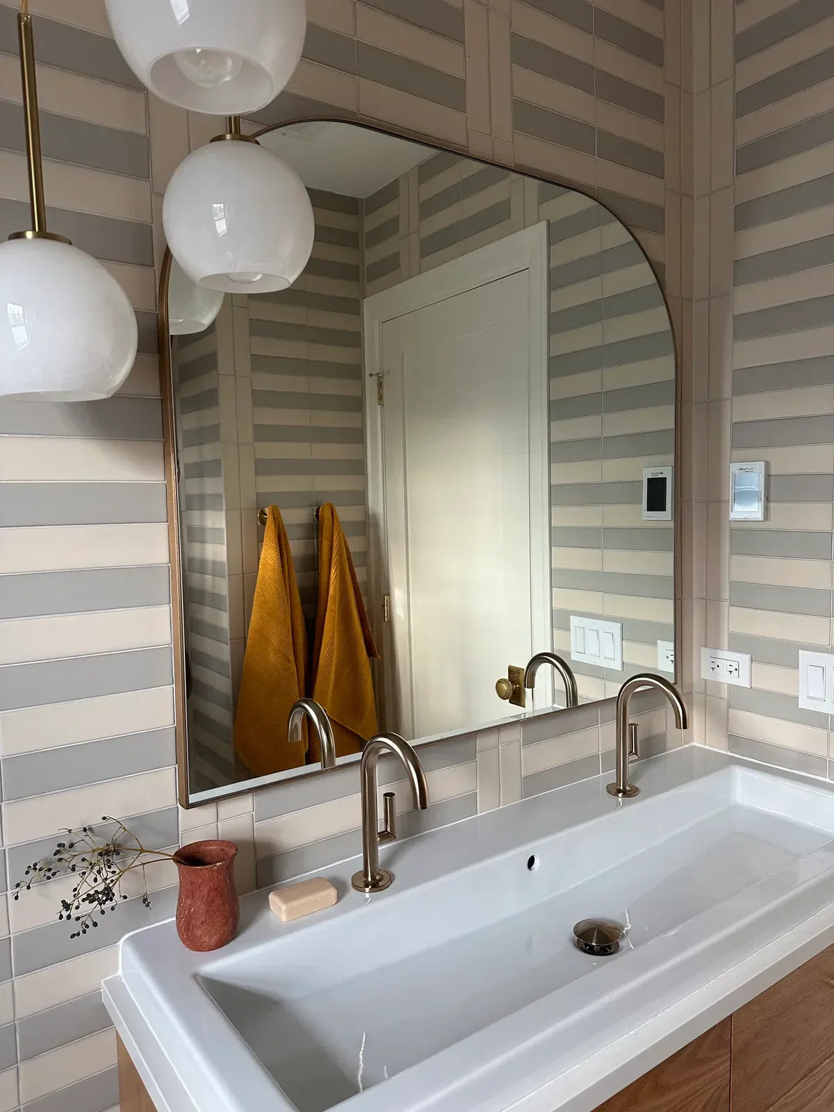 Modern striped subway wall tile square grey floor tile 2