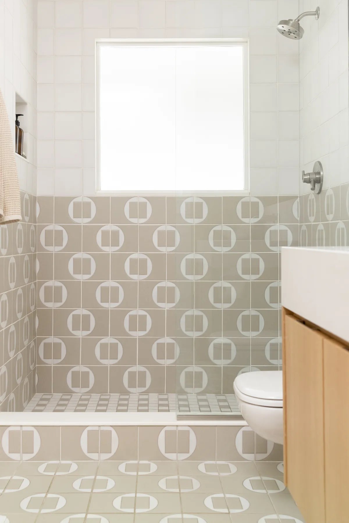 Scandi handpainted beige tile 1