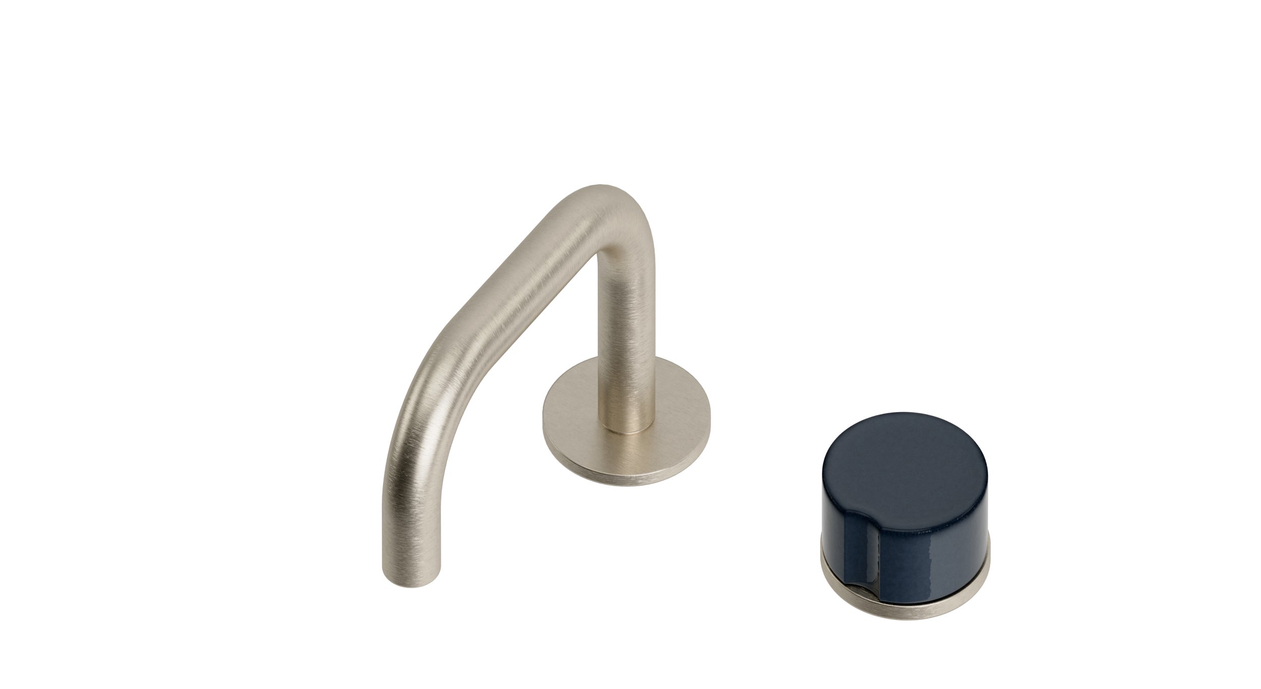 Foundry One Handle Deck Mount Squaretop Lavatory Faucet with Groove Ceramic Knob Handle in Satin Nickel