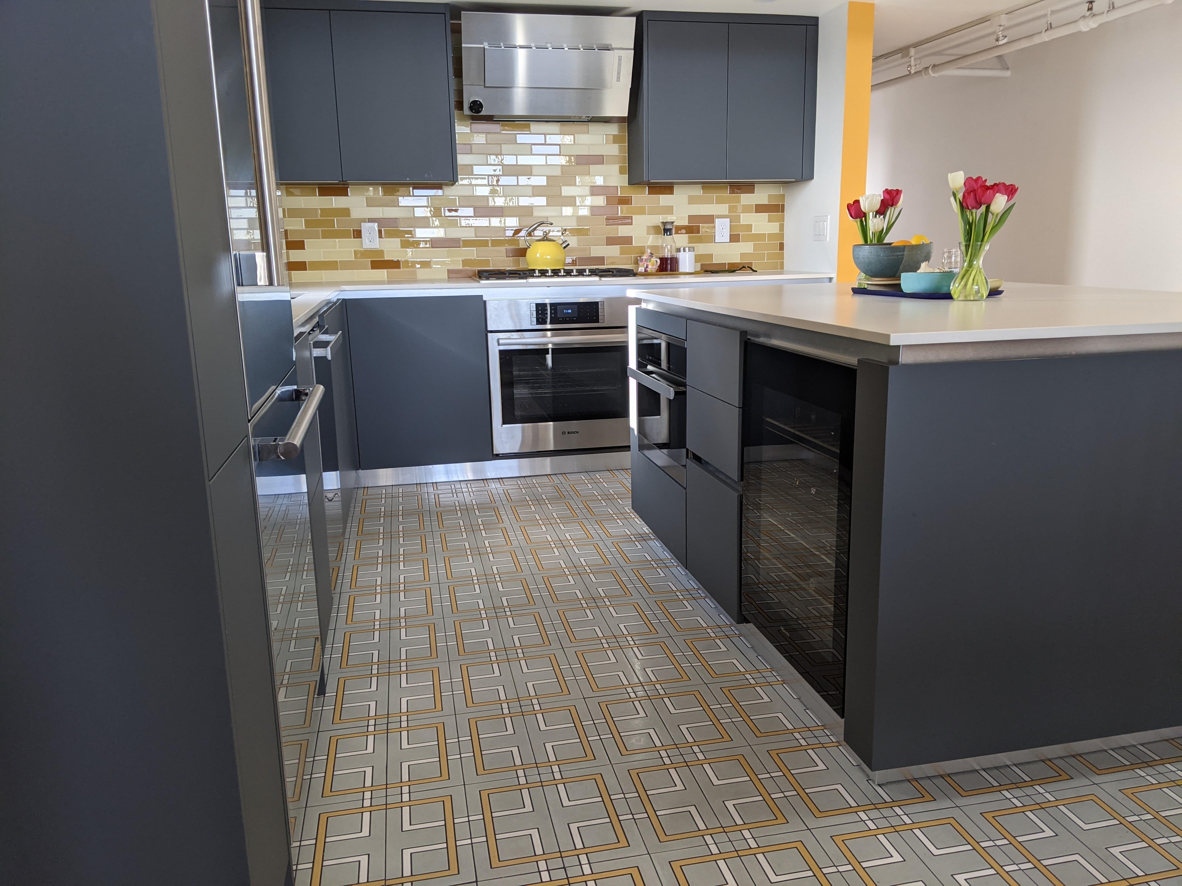 2x6 Glass Tile in Chickadee Gloss