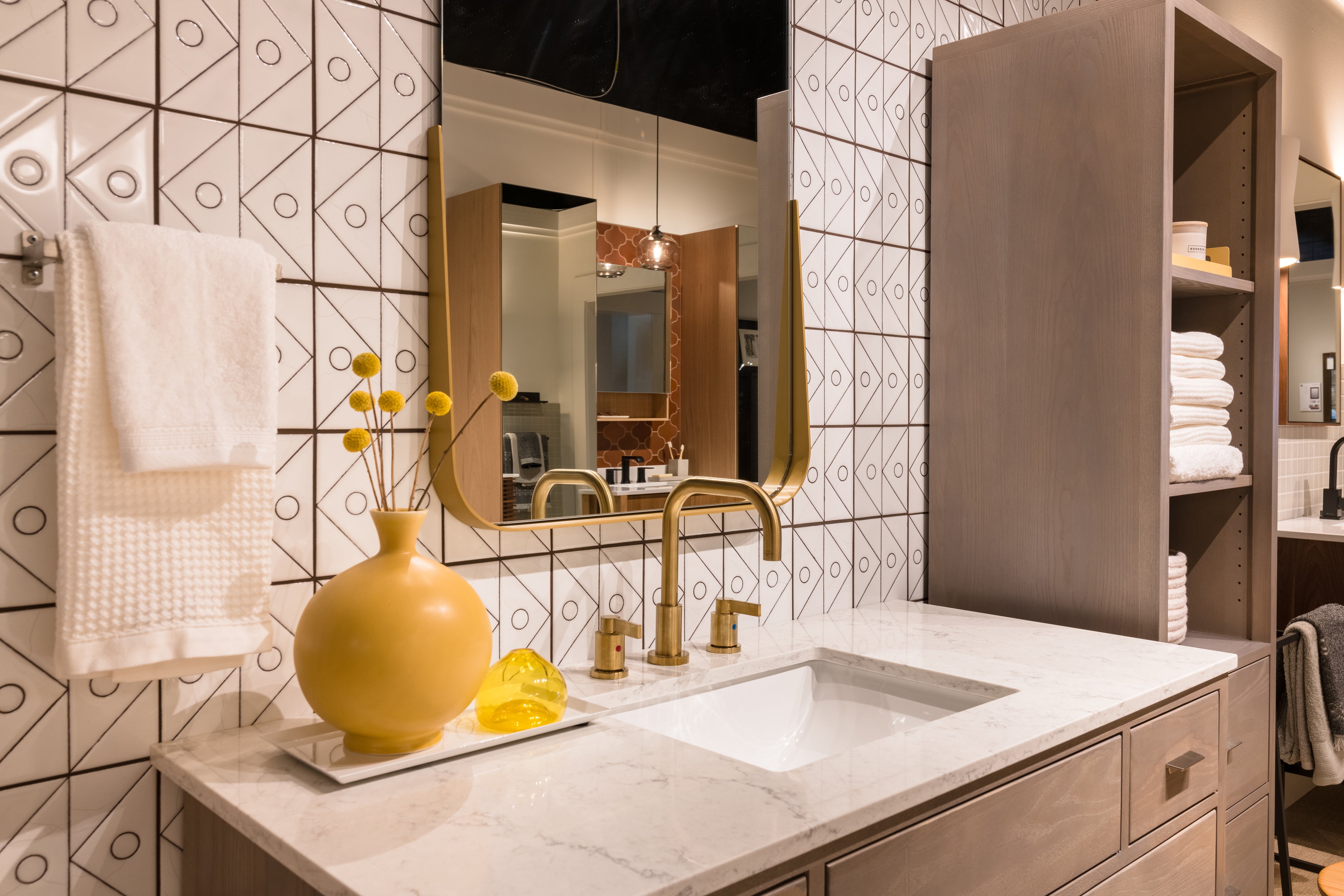 6x6 Handpainted Tile Signal in Gesso