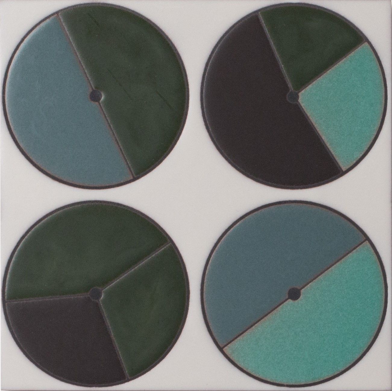 8x8 Handpainted Tile Arable in Cool Motif