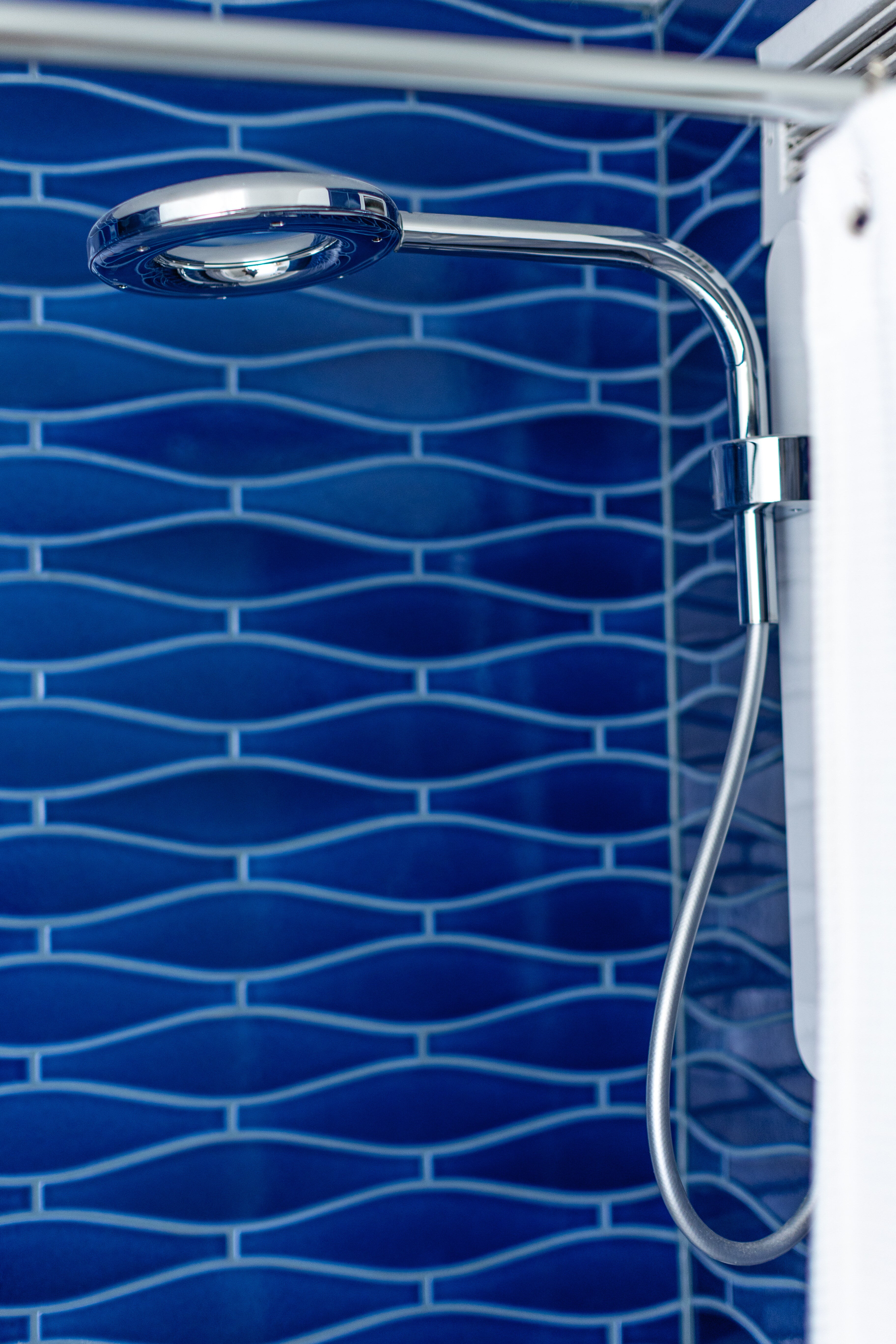Wave Original Ceramic Tile in Lake Tahoe Gloss