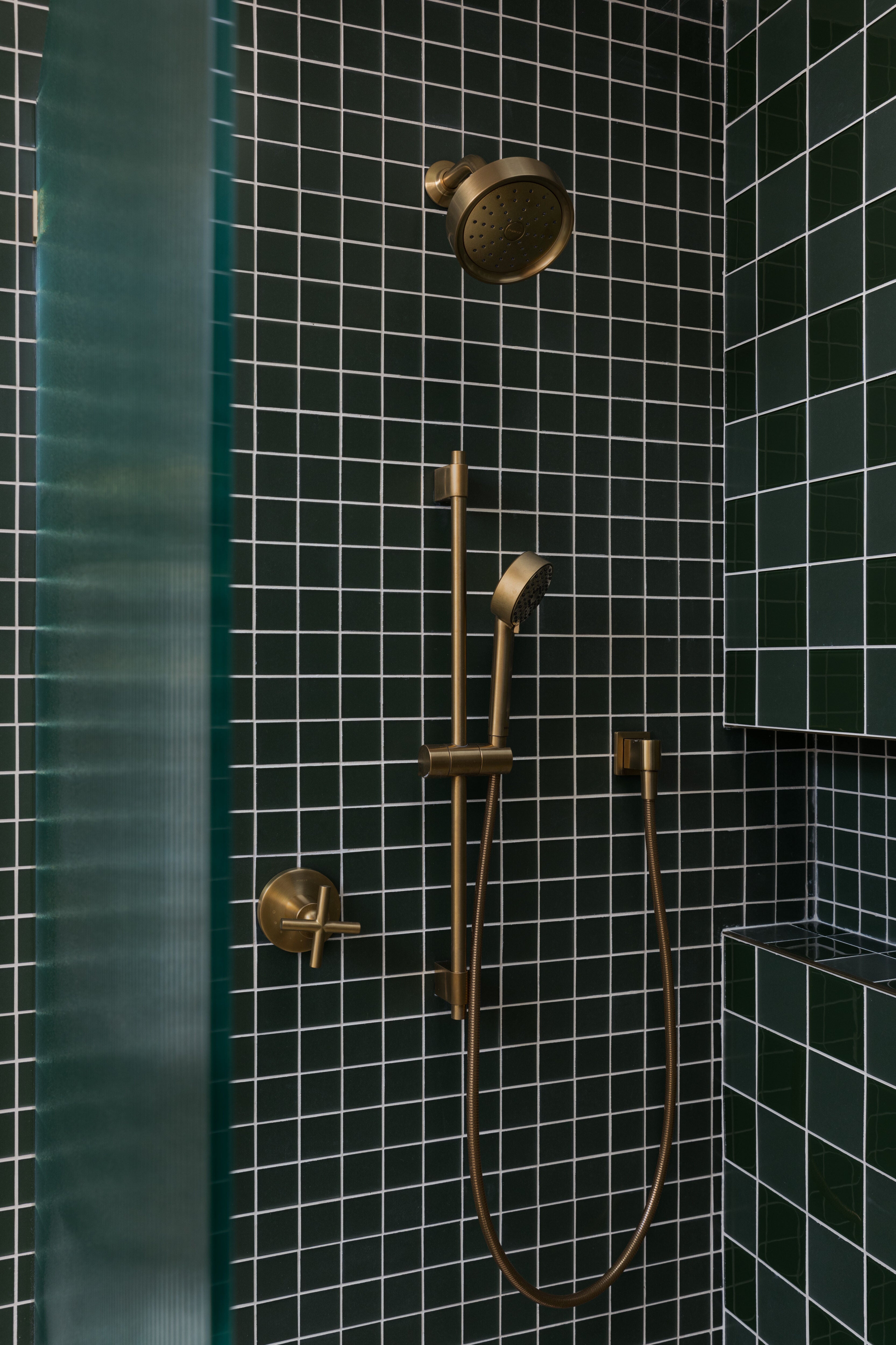 2x2 Straight Set Sheeted Glass Mosaic Tile in Starling Matte