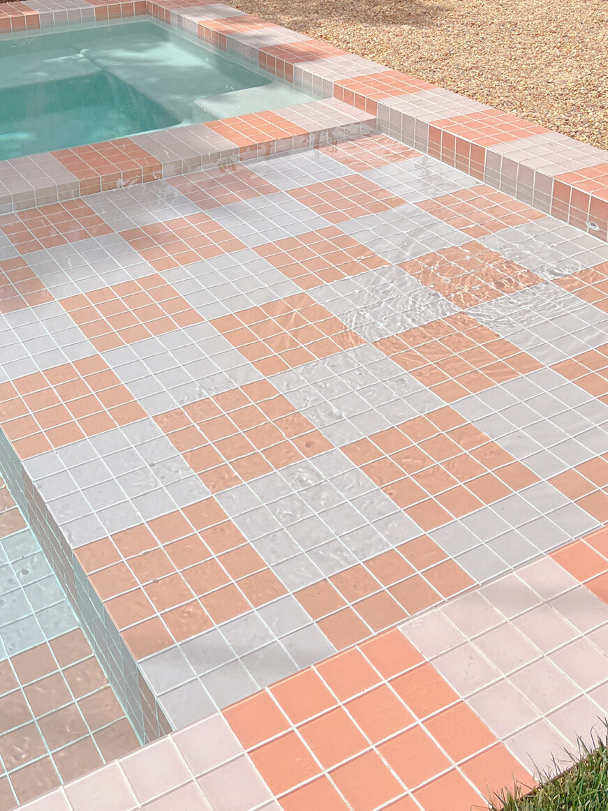 3x3 Straight Set Sheeted Glass Mosaic Tile in Carolina Wren Matte