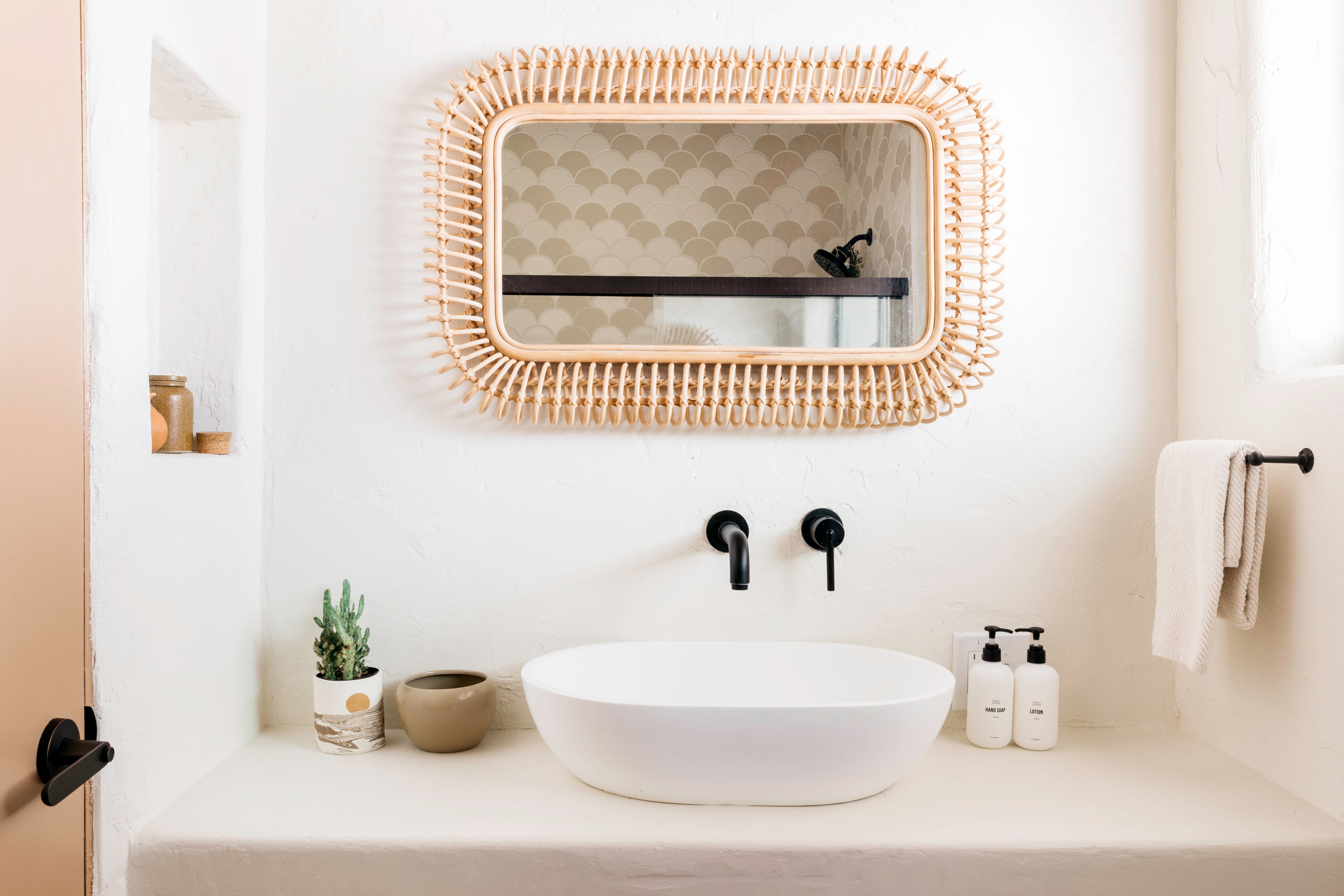 Ogee Drop Original Ceramic Tile in Ivory Matte