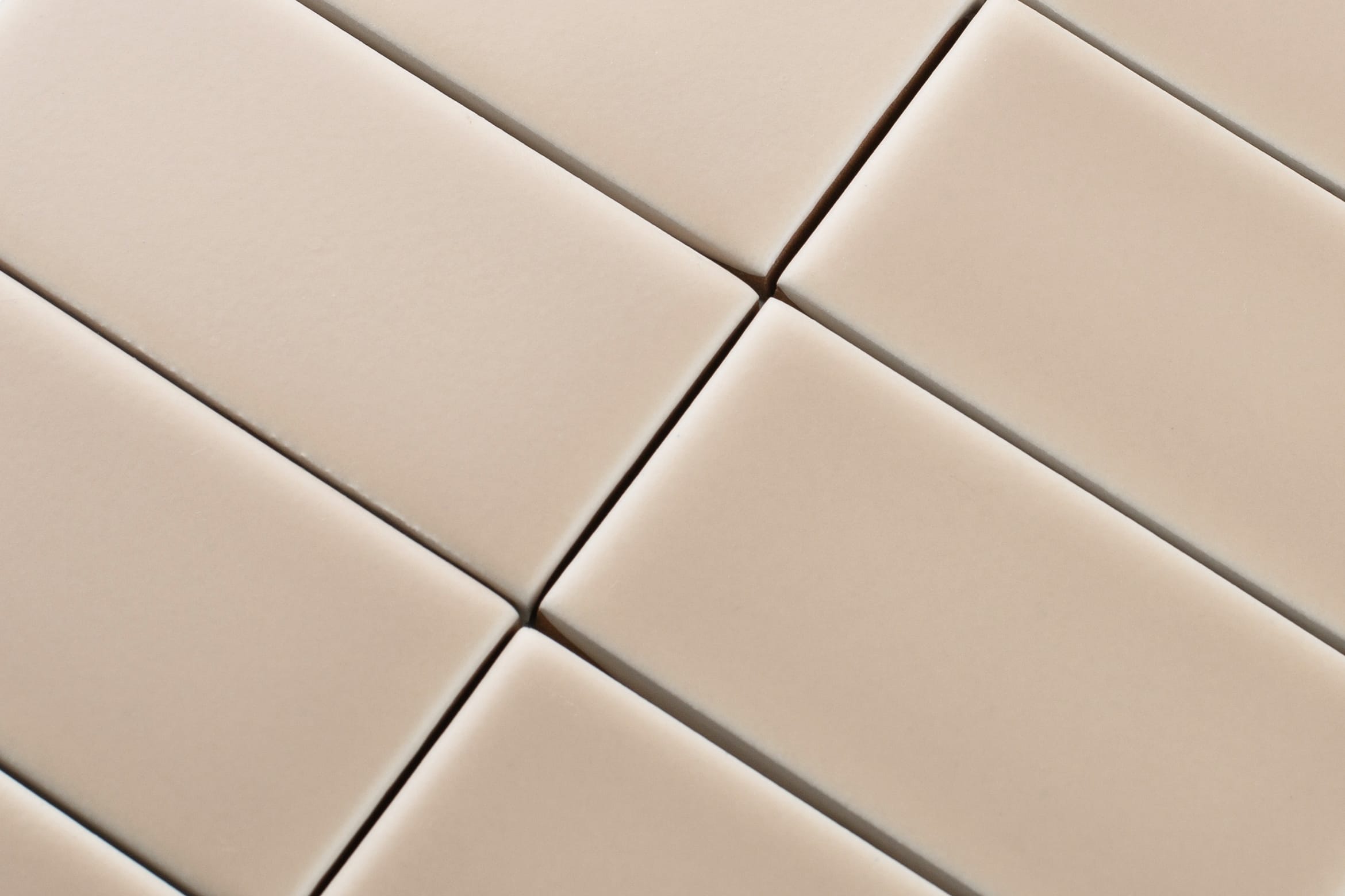 Large Diamond Original Ceramic Tile in Sweet Pea Matte