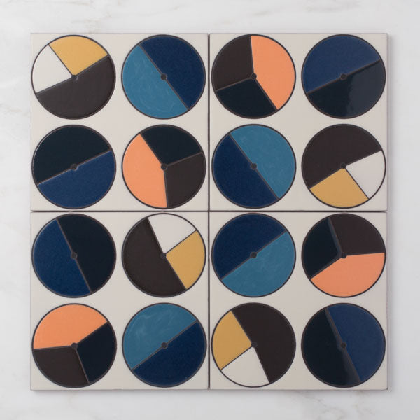 8x8 Handpainted Tile Arable in Warm Motif