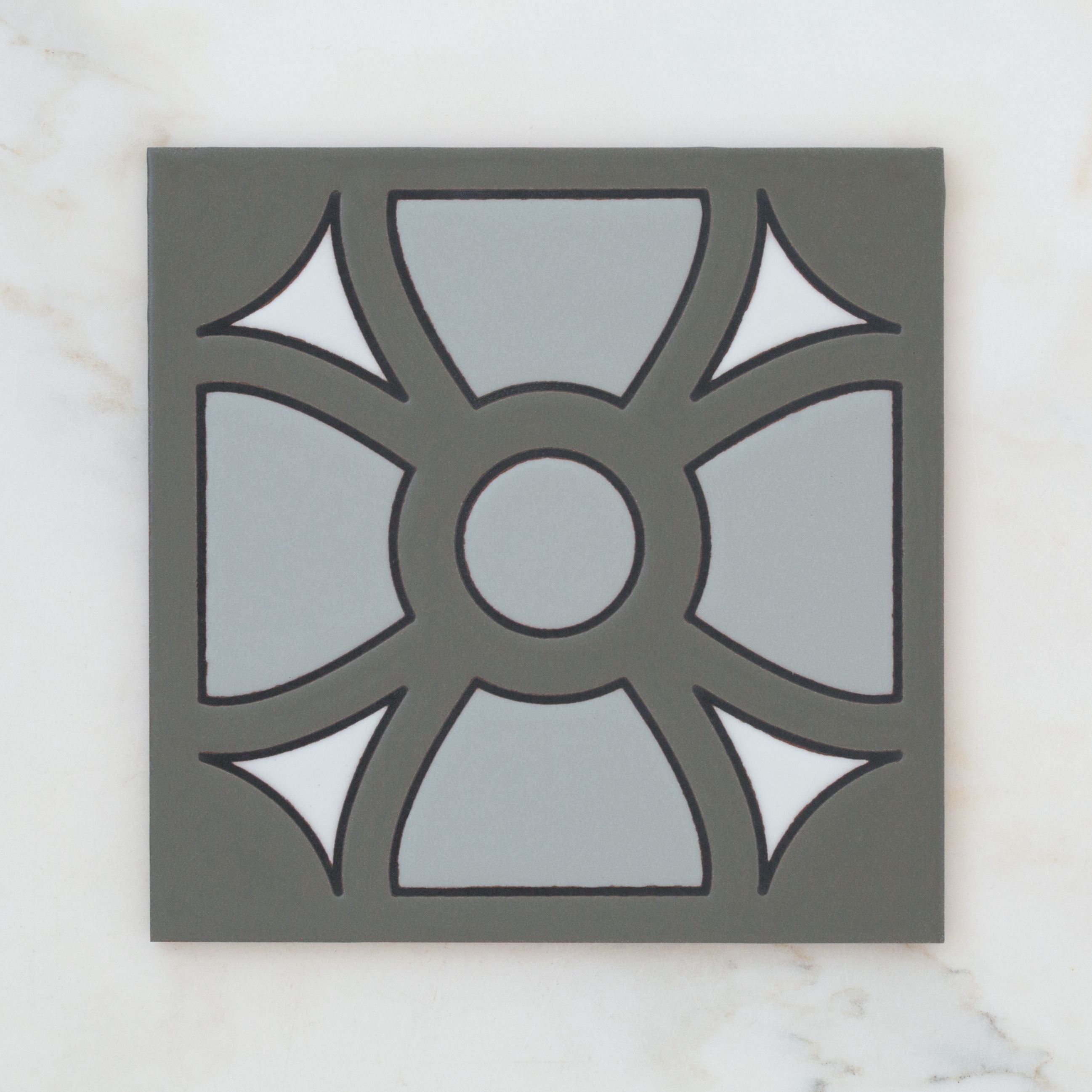 8x8 Handpainted Tile Arlington in Grey Motif