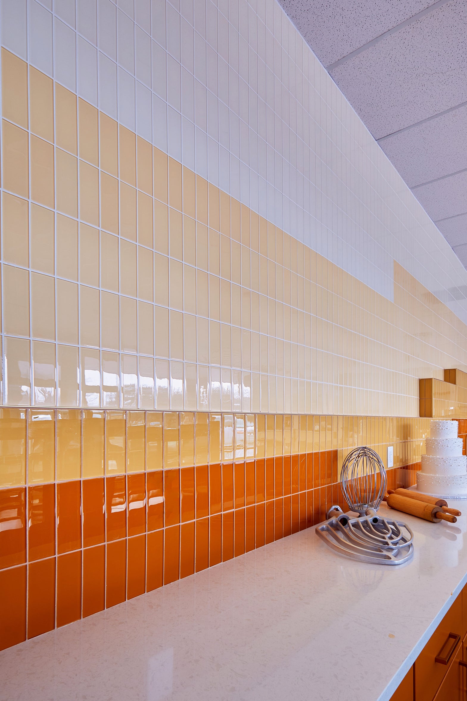 2x6 Glass Tile in Falcon Gloss