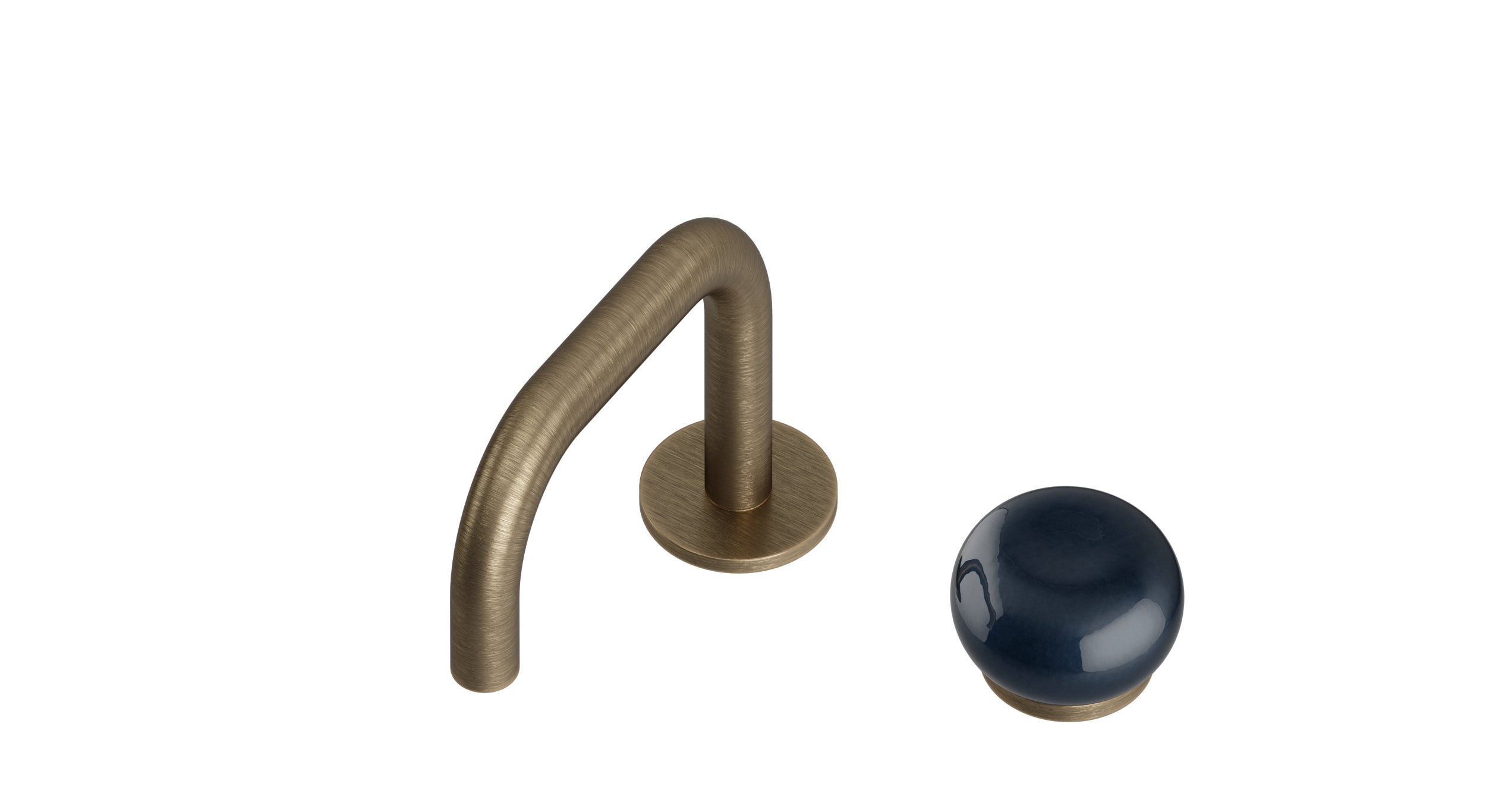 Foundry One Handle Deck Mount Squaretop Lavatory Faucet with Pebble Ceramic Knob Handle in Antique Brass