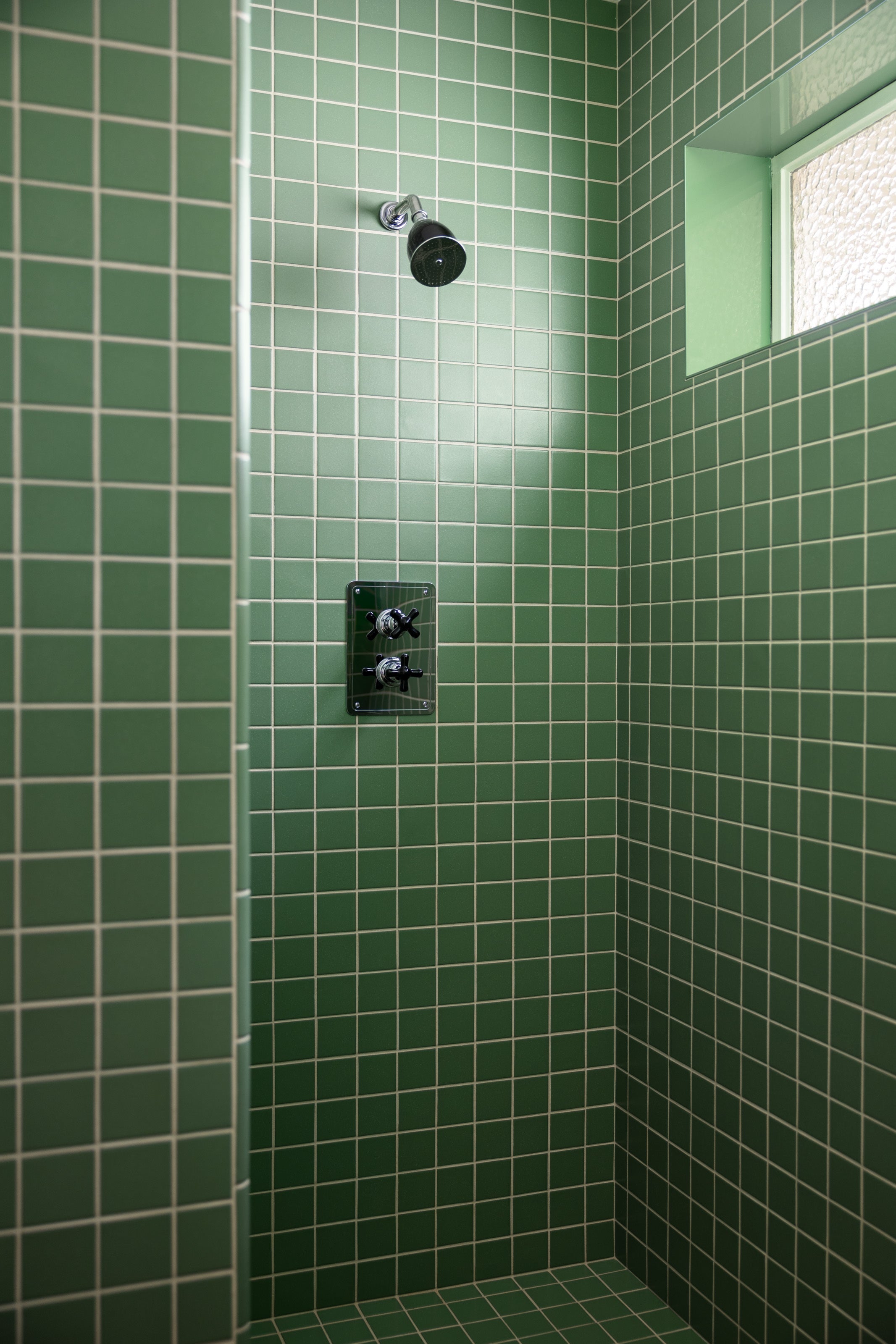 3x3 Straight Set Sheeted Original Ceramic Mosaic Tile in Sea Green Matte