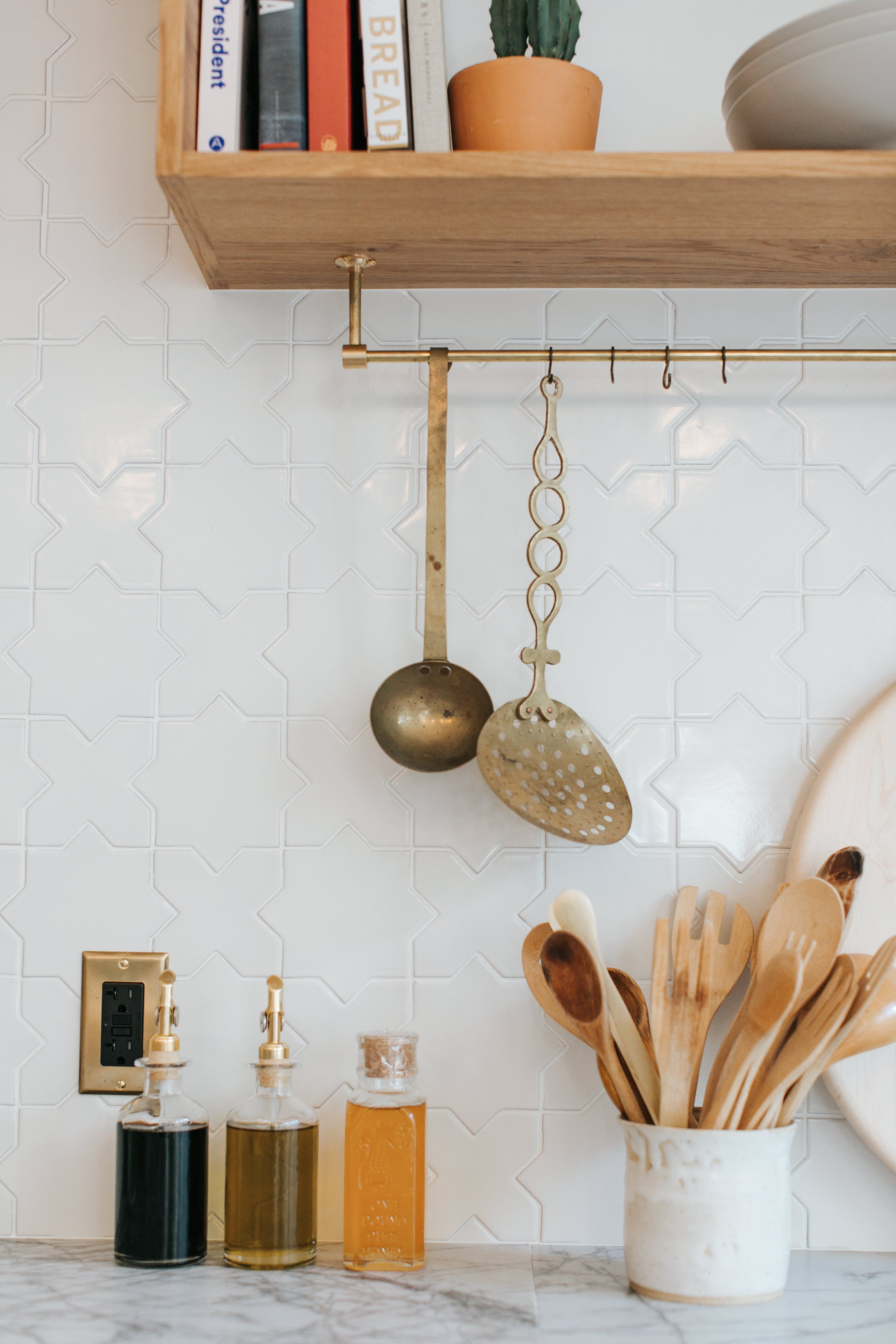 Star & Cross Original Ceramic Tile in Ivory Matte