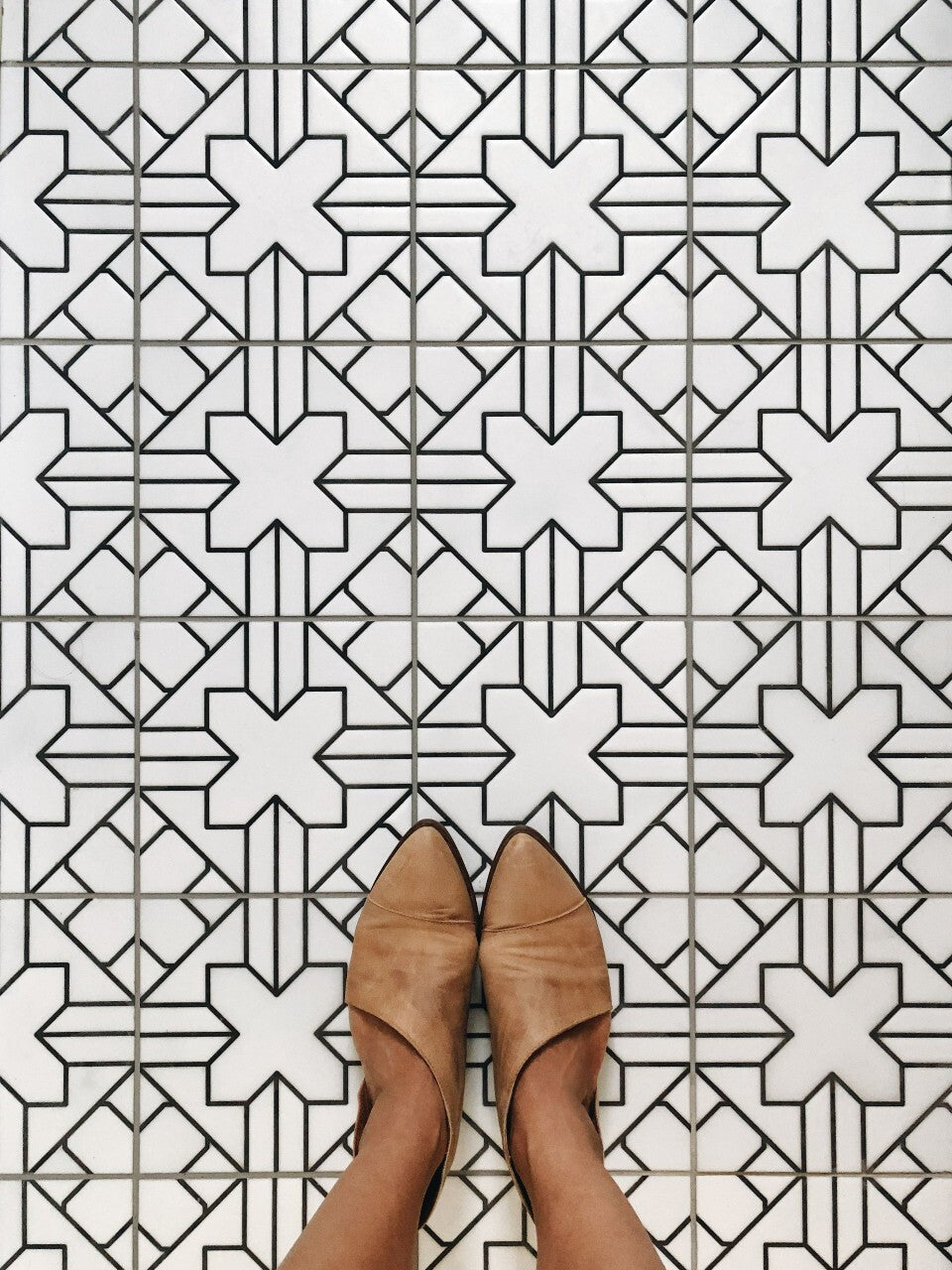 8x8 Handpainted Tile Kasbah Trellis in Neutral Motif